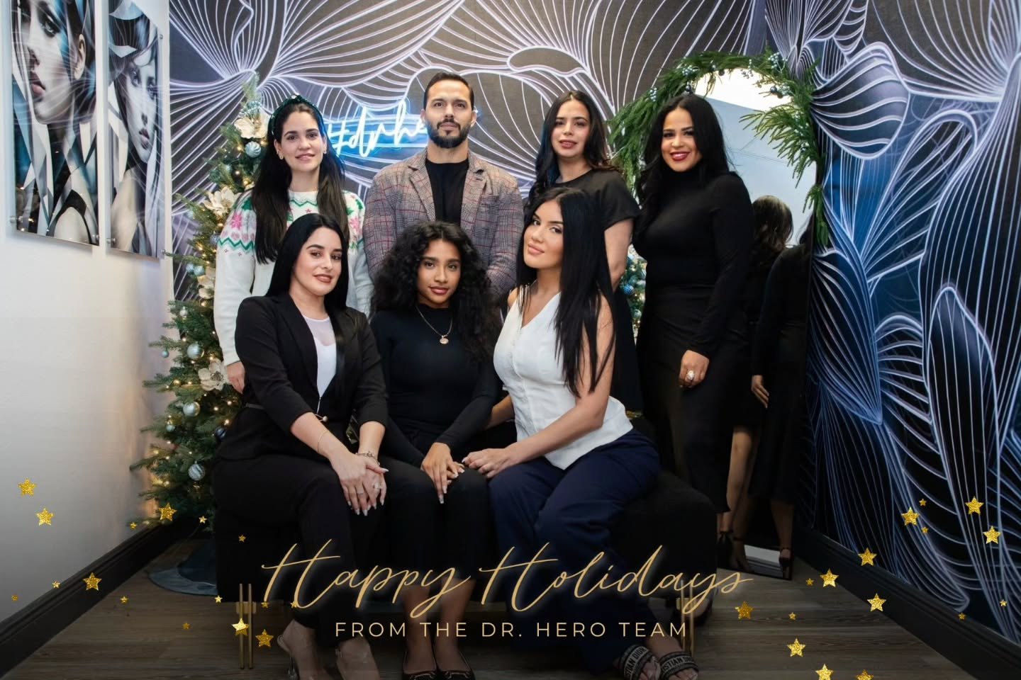 🎄 Merry Christmas from the Dr. HERO Team ✨
We&rsquo;re grateful for the trust you place in us and for being part of our wellness and aesthetic community.
🎄Wishing you peace, joy, and radiant confidence this season.💫 

Ready to continue your wellne