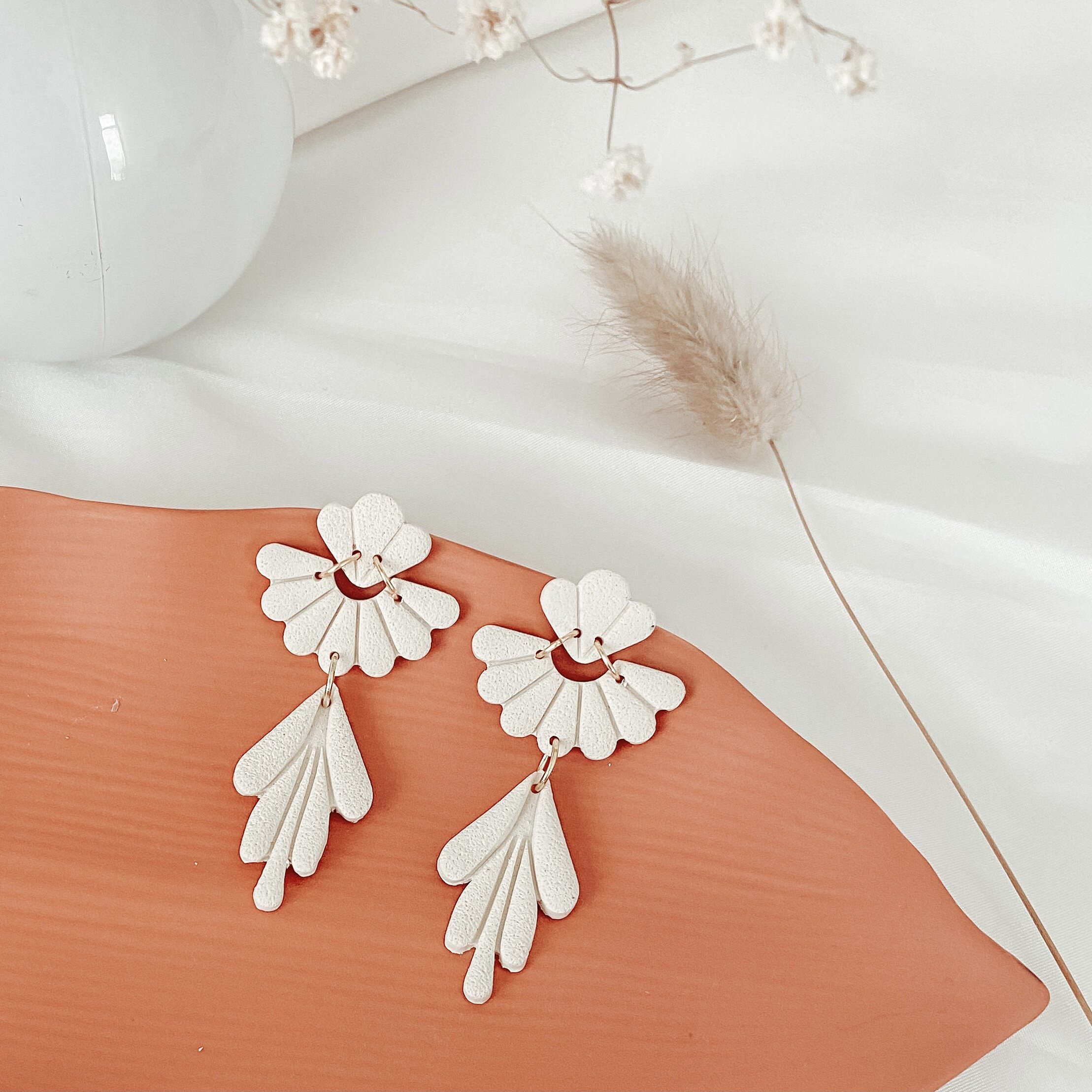 D10CD174-B8A9-4162-85F7-118145D39665