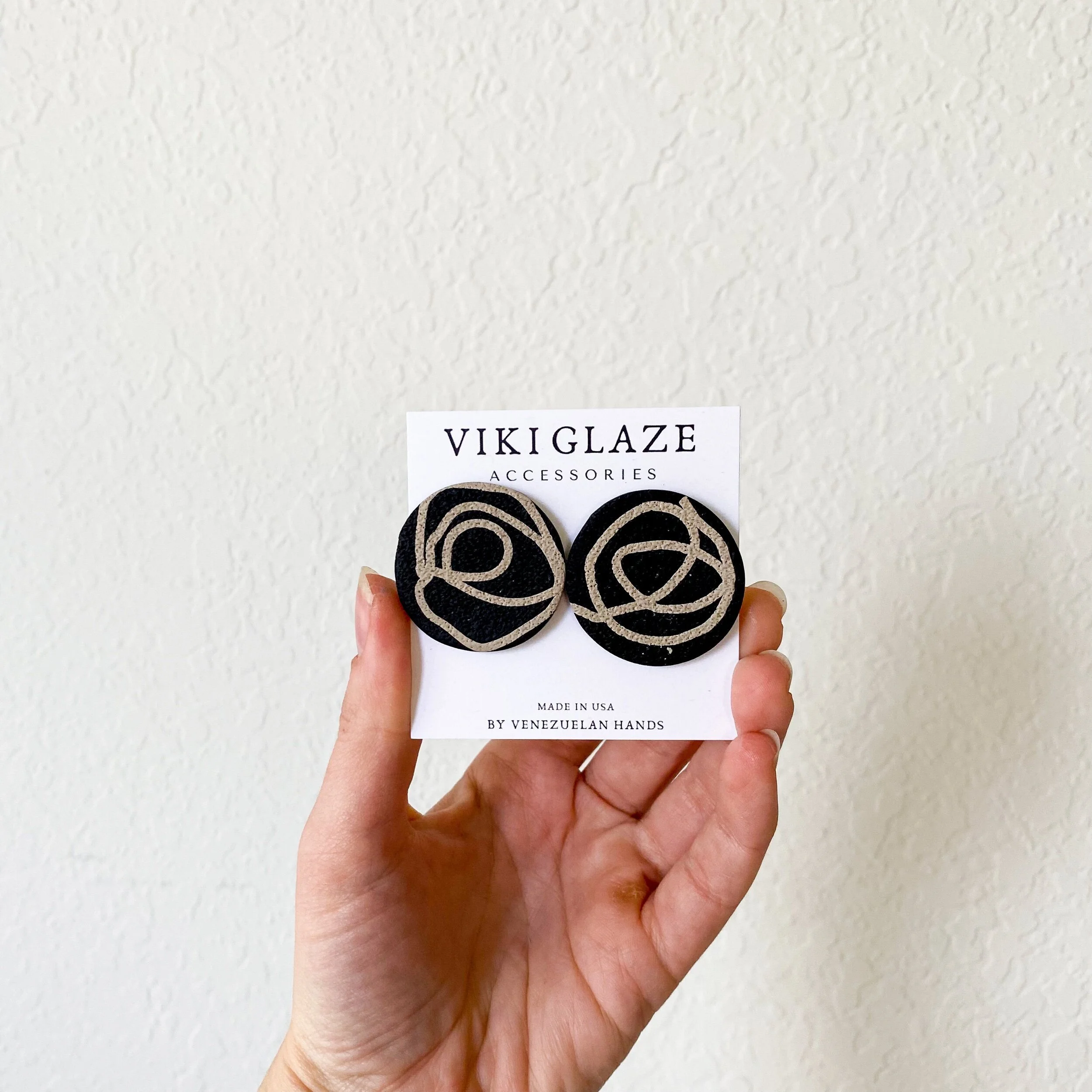 FE713D05-1E9A-46E9-8263-6C6700611465