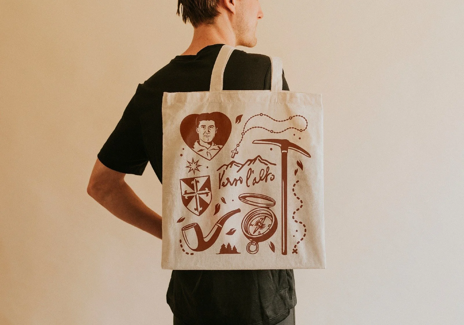 I had the pleasure of designing this special tote bag for @lacatholics and friendswithfrassati.com in anticipation of the upcoming canonizations of Bl. Pier Giorgio Frassati and Bl. Carlo Acutis 🙌

The design weaves together symbols from Frassati&rs