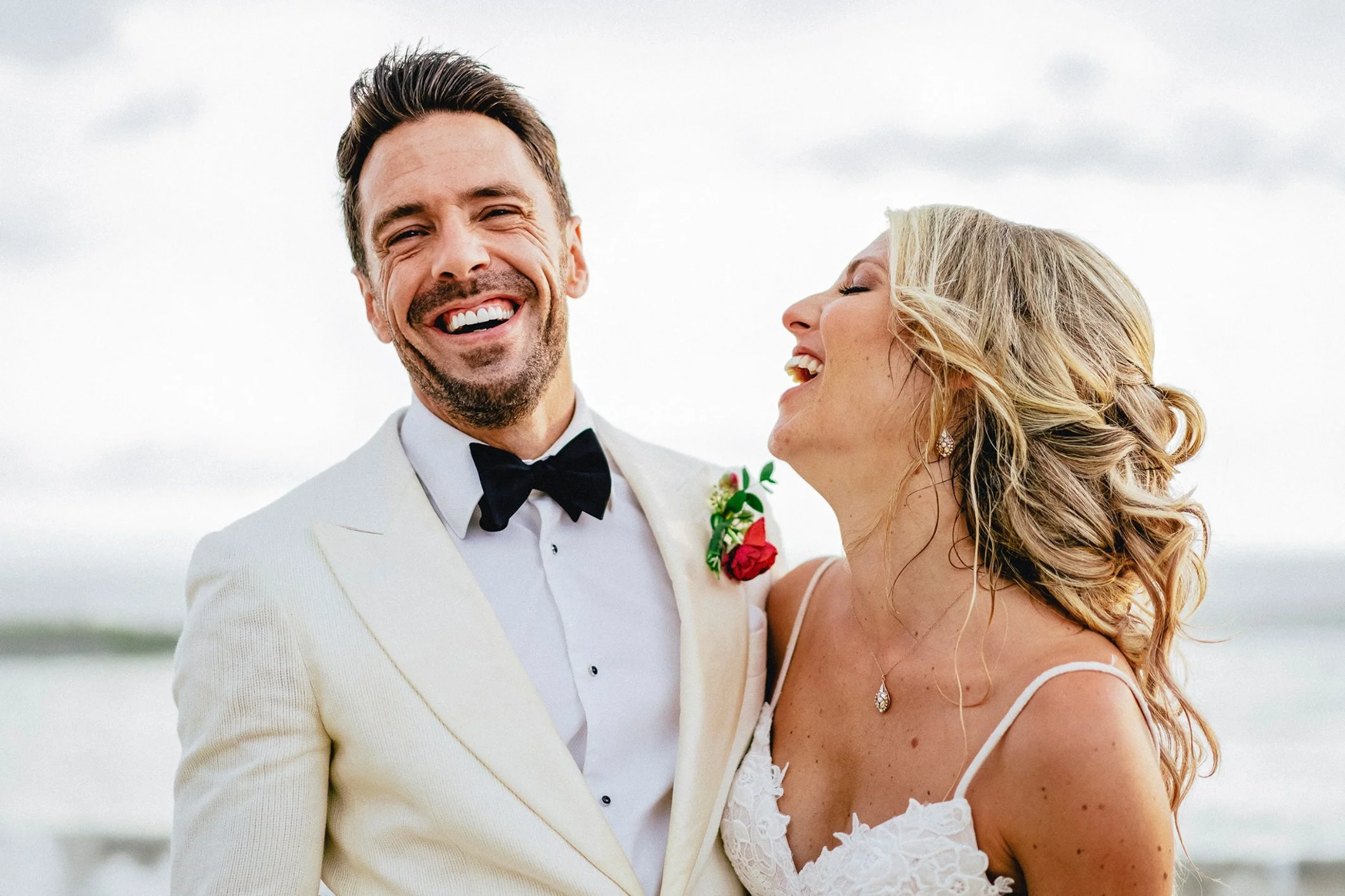 Sophistication in wedding photography in Puerto Vallarta, Mexico.