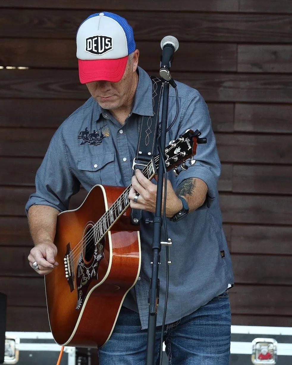 BIG LICK BREWING Acoustic Show