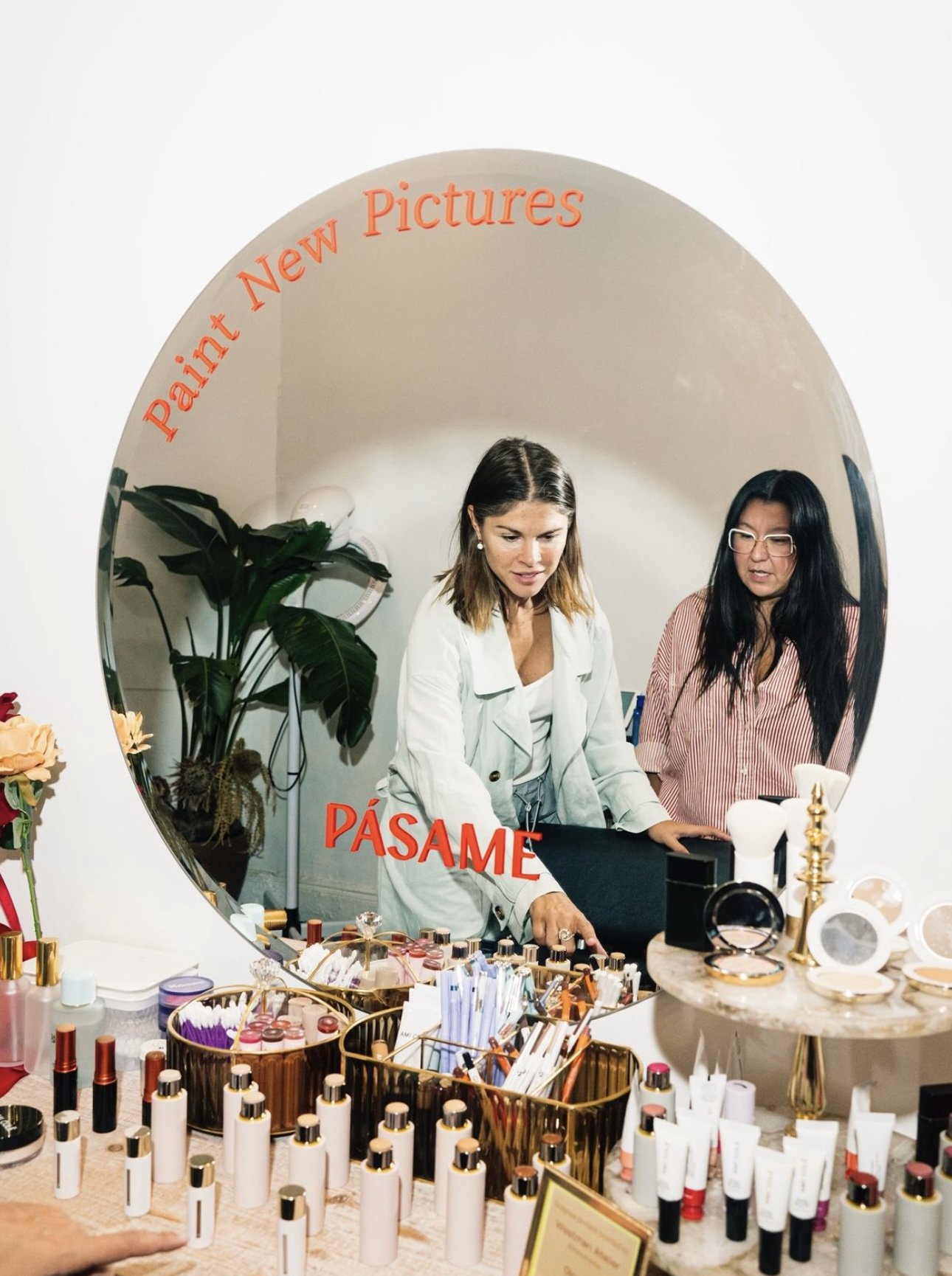 Emily Weiss Photo 3