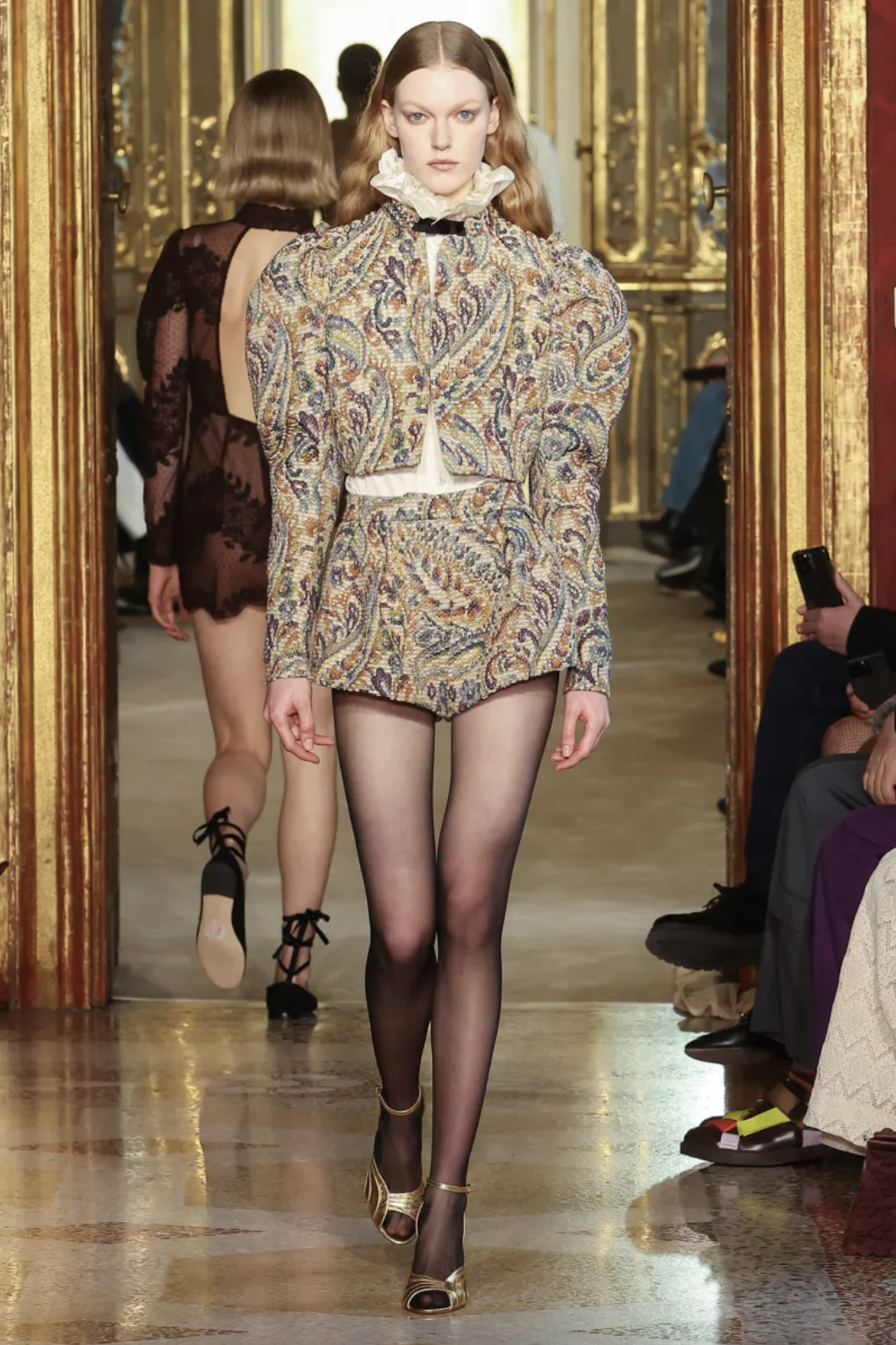 Twinset Photo 5