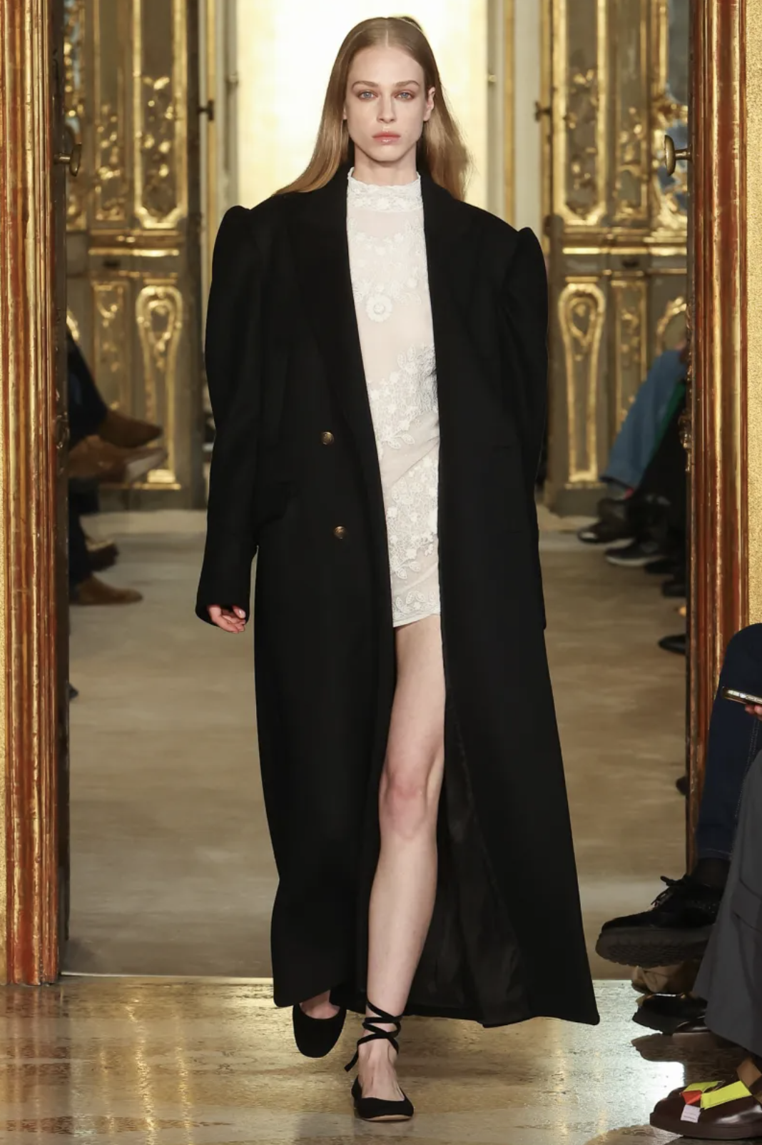 Twinset Photo 1