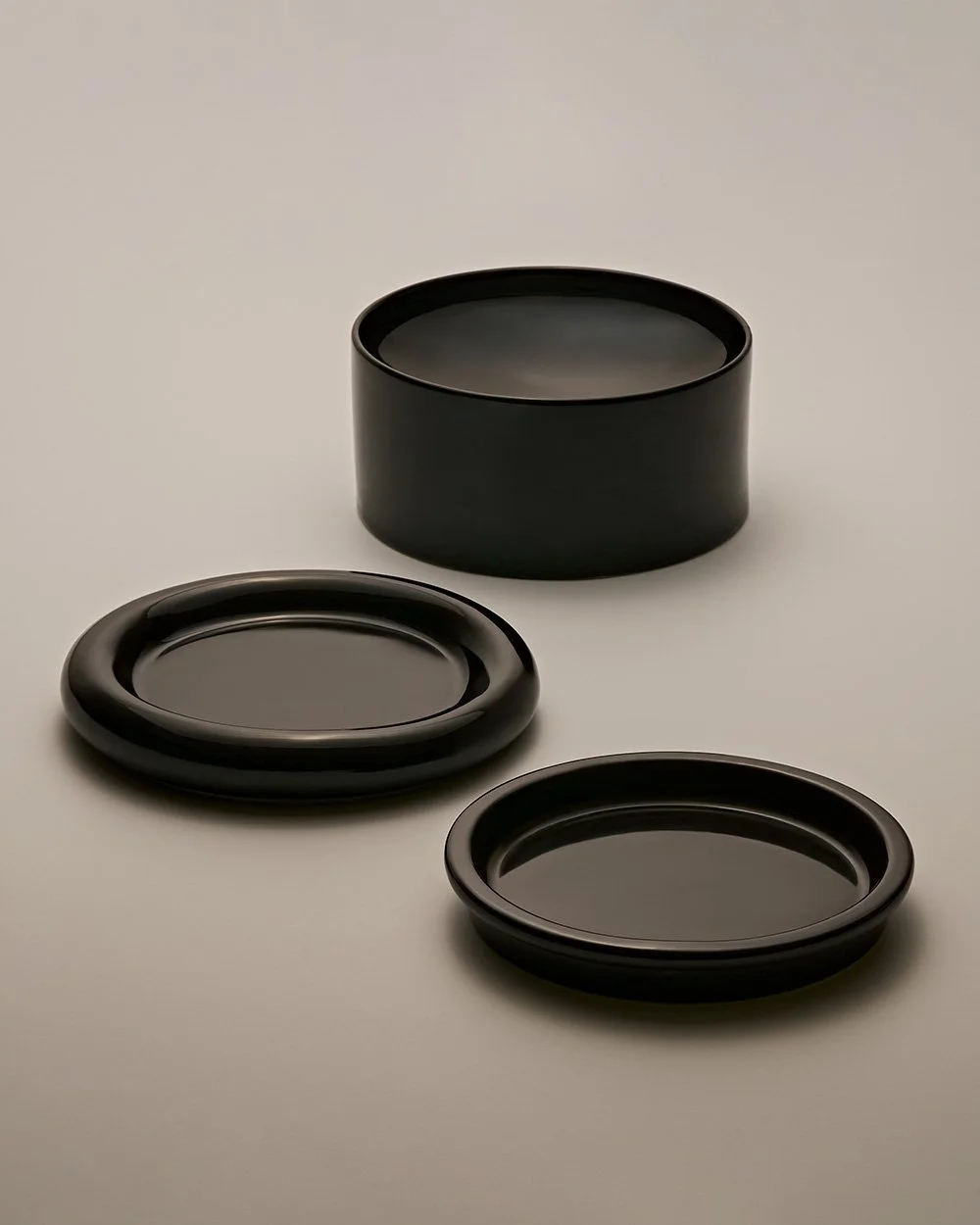 0066-ailuros-modular-black-ceramic-cat-dining-set.jpg