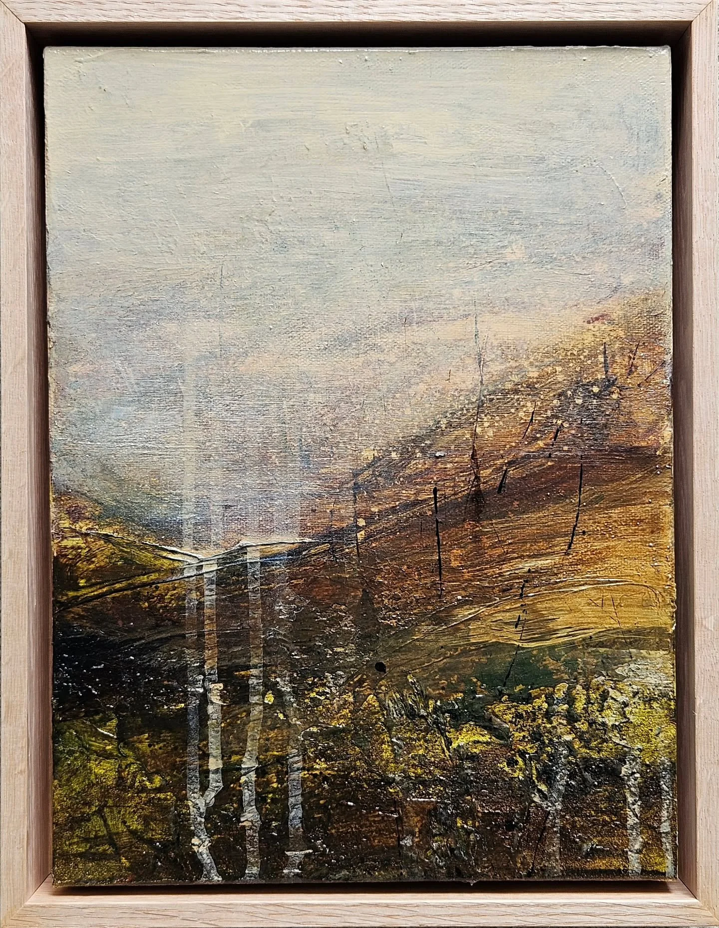 The @craigs_aspiring_art_prize finalist exhibition opened lastnight 🎉 which means I can now reveal my entry. I was over the moon to see it sold within the first 30min of opening too! Thank you to the new collector 😊🥂

'Misty Mountains' 
305 x 230m