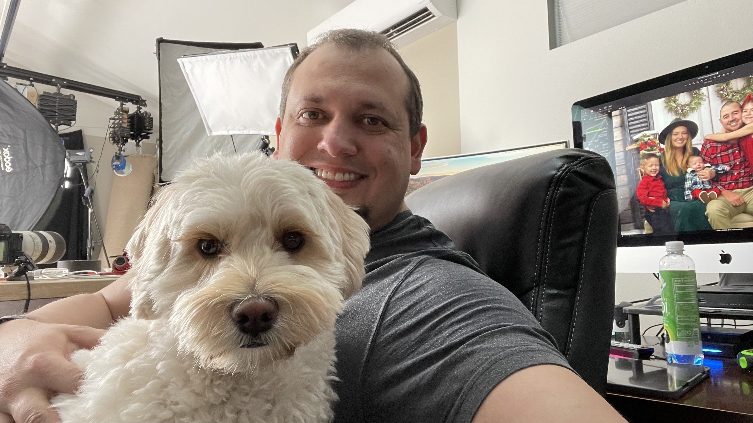 My assistant works for treats!