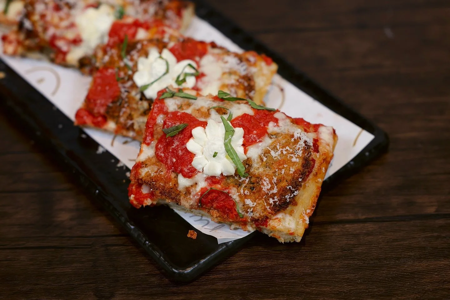 Our Eggplant Parmigiana pizza takes a classic Italian favorite and gives it a Florenza twist — layered with crispy eggplant, ricotta, mozzarella, Parmigiano-Reggiano, and fresh basil. Comfort never looked (or tasted) this good. 
 ๐๐ฎ๐น #Pizza