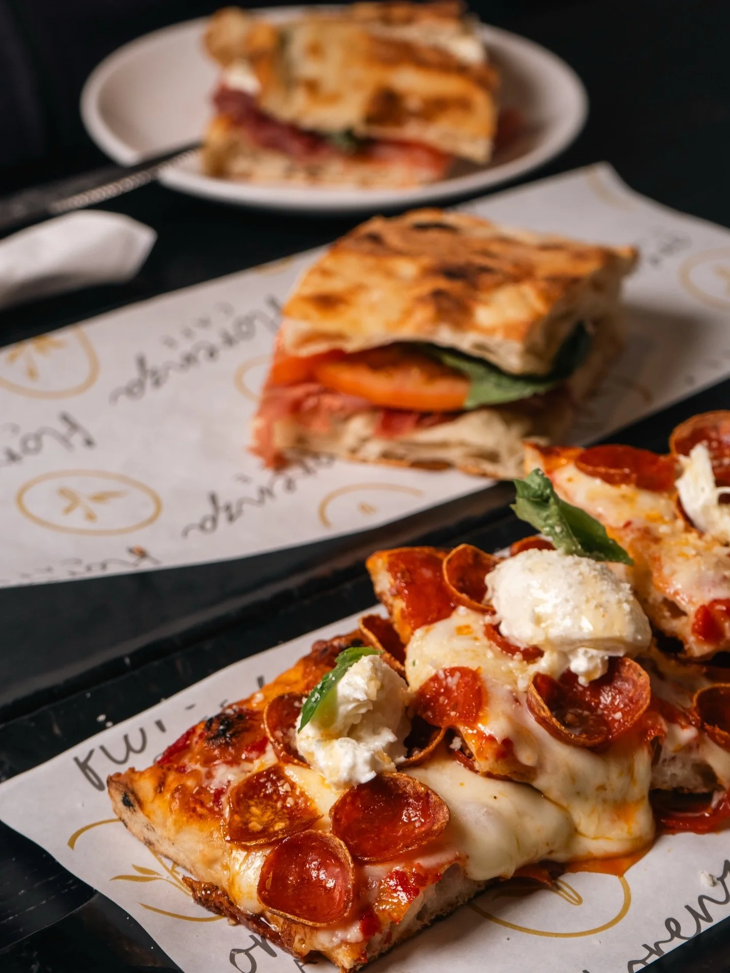 Lunch at Florenza is all about fresh flavors, simple ingredients, and that unmistakable Italian touch. From wood-fired pizzas and crispy panini to crafted cocktails and much more, every dish is made to be enjoyed&mdash;slowly or on the go.

Whether y