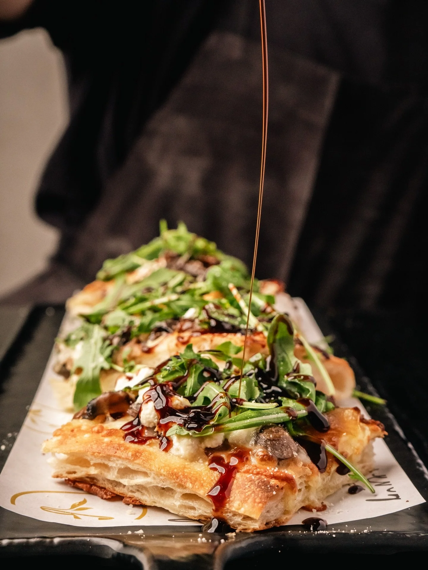 Cold Saturday. Hot pizza. Good friends. Perfect lunch at Florenza! 🍕🍻
.
.
#bostoneats #pizza #beer