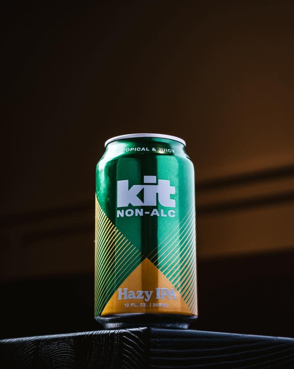 Enjoy the haze without the buzz 🍻 KIT Non-Alc Hazy IPA brings all the flavor of a classic IPA, 100% alcohol-free. Perfect for any time of day!

#bostonfoodies #bostonrestaurants #boston