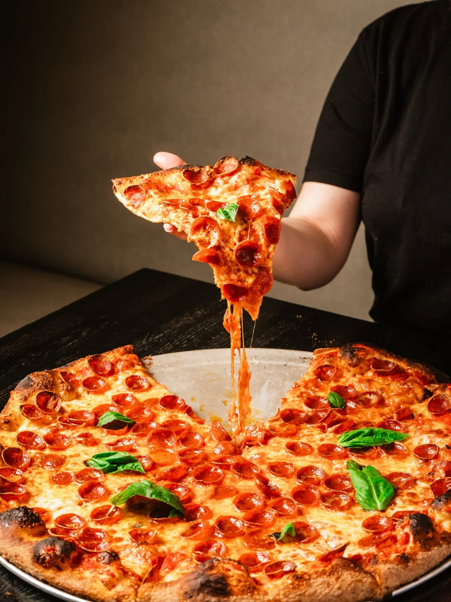 One slice? Good luck with that! 🍕😅
With so many Roman-style pizza flavors coming out fresh every day, choosing just one is the hardest part.
From classic favorites to unique combinations, our Roman-style pizza is made for sharing, mixing, and tryin