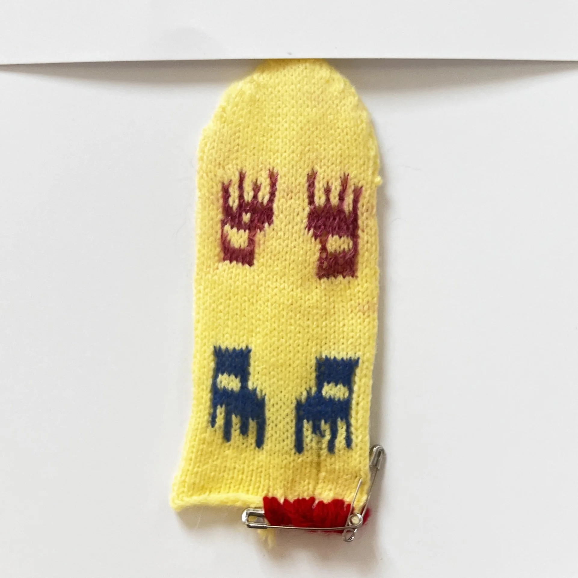 mirrored chair pattern color switching