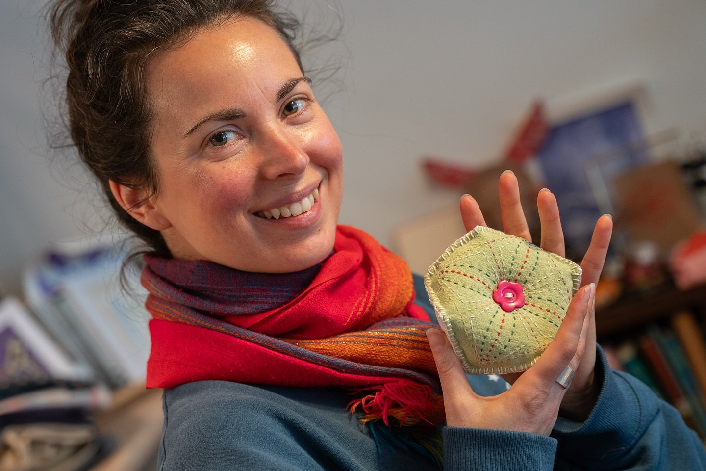 Another lovely pincushion workshop with returning students! 🧵✨
Hosting at my own space means I can&rsquo;t accommodate as many people as in the beginner workshops, but it&rsquo;s always cozy, relaxed, and full of great energy.
Thank you all for comi