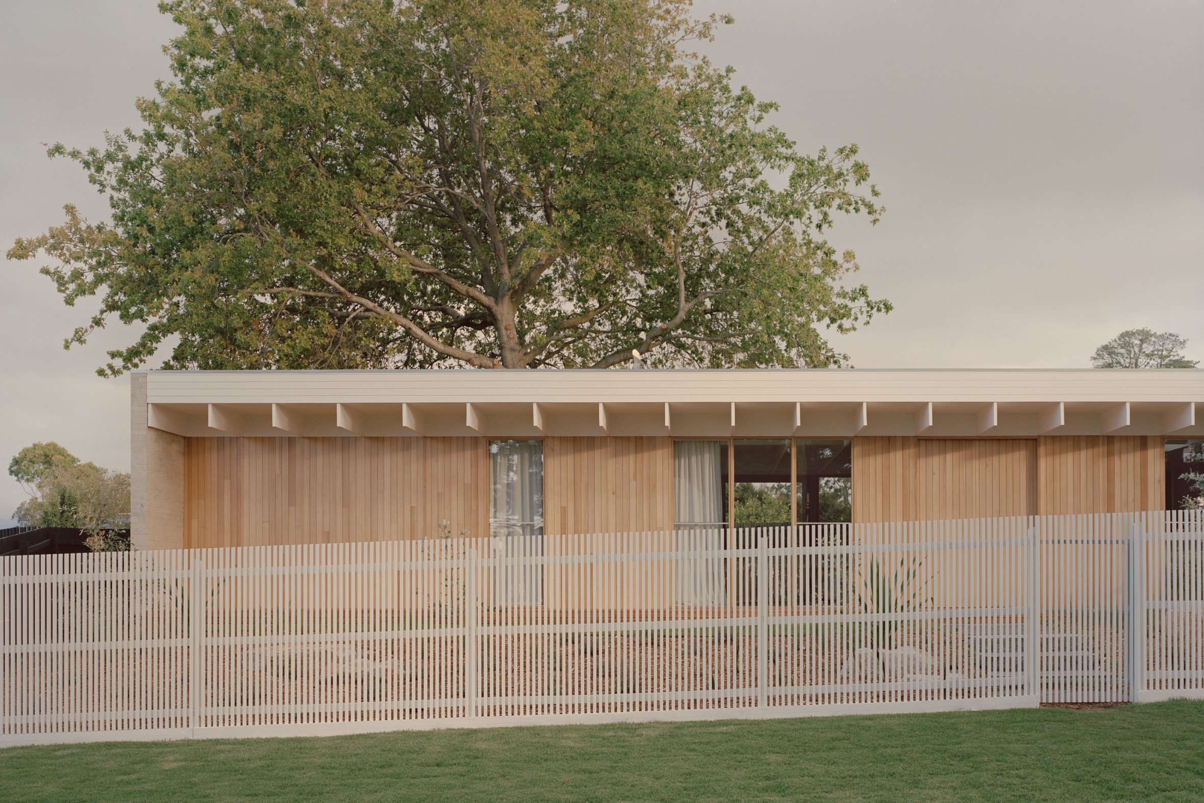 2025_02_Victoria Merret Mt Martha House_Final Imagery_Web Size Digital_21.jpg