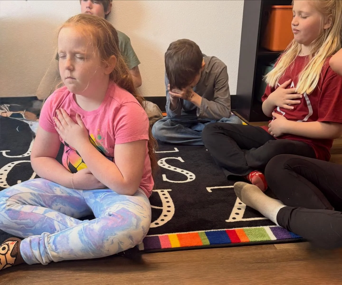 Before the learning&hellip; comes this. 💛

Because learning how to regulate their bodies and emotions
is just as important as academics.

This is what we prioritize at Soaring Learners. ✨✈️📚

Thank you @sheena_ogden for teaching us these tools 💛