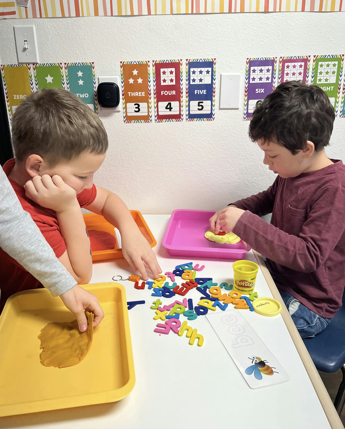 kids learning at Soaring Learners Microschool