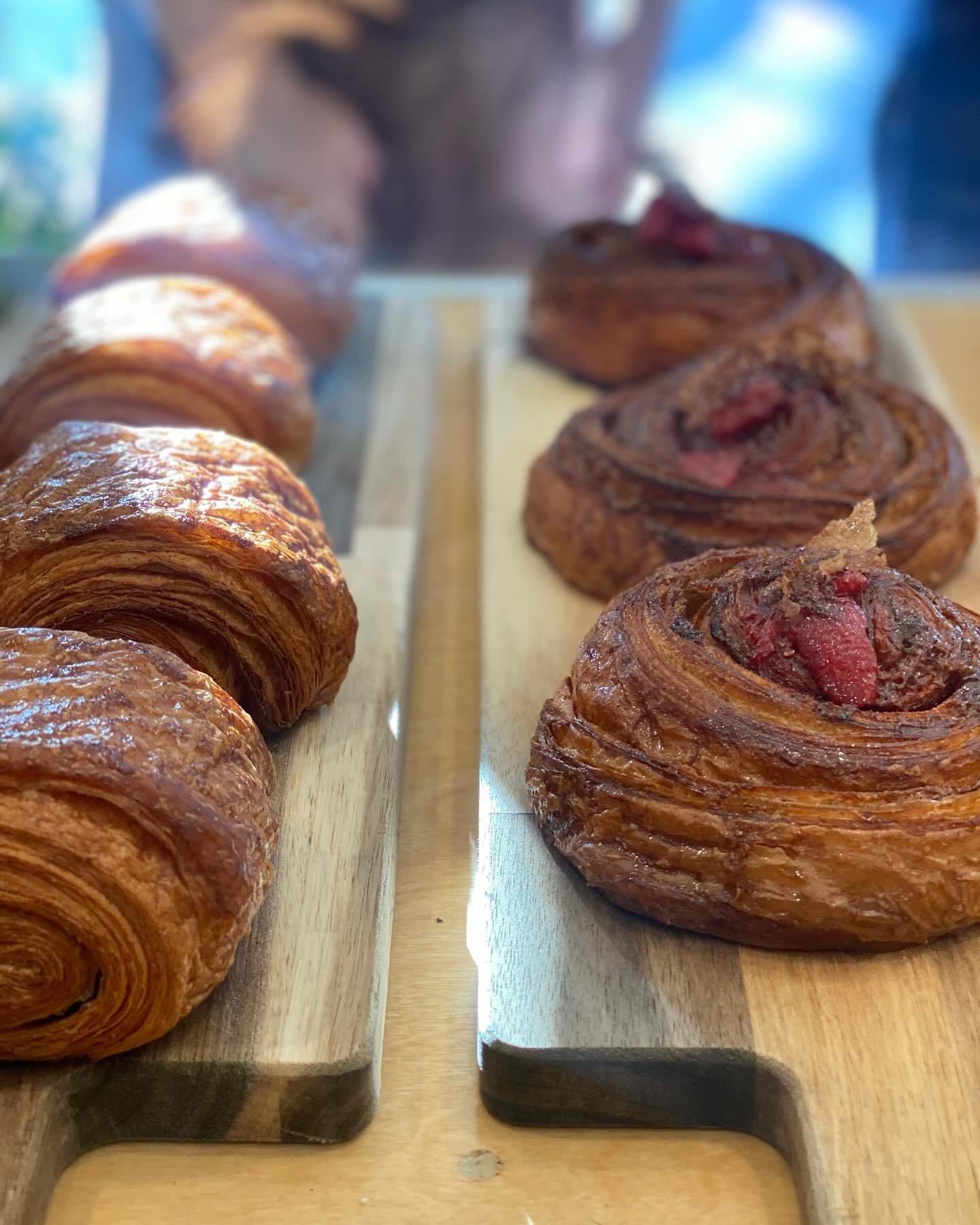 good morning from this golden hour 🌞. we&rsquo;re open until 3 (or when we run out).
