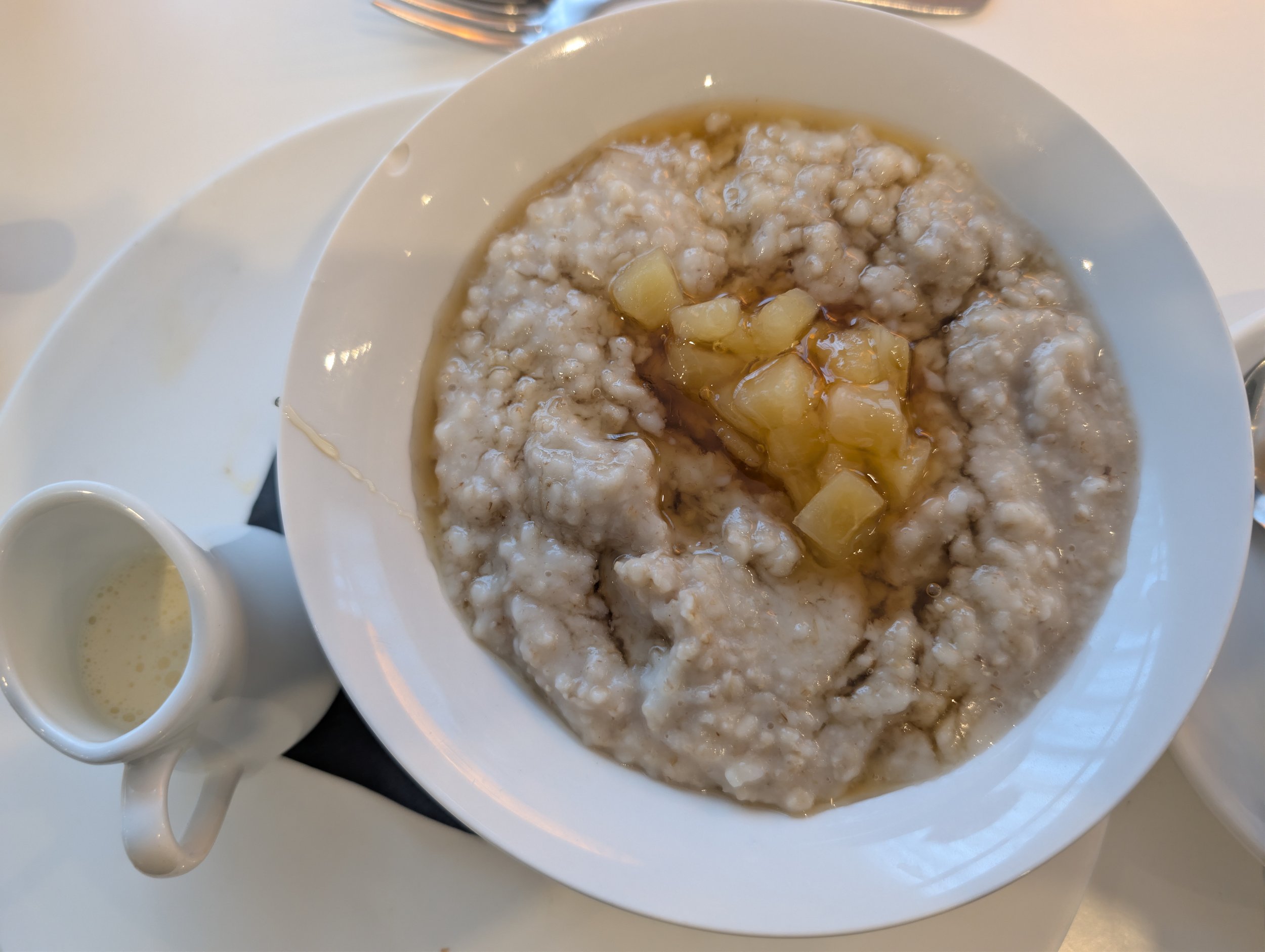Breakfast: oatmeal w/ apples &amp; cream (Gail)