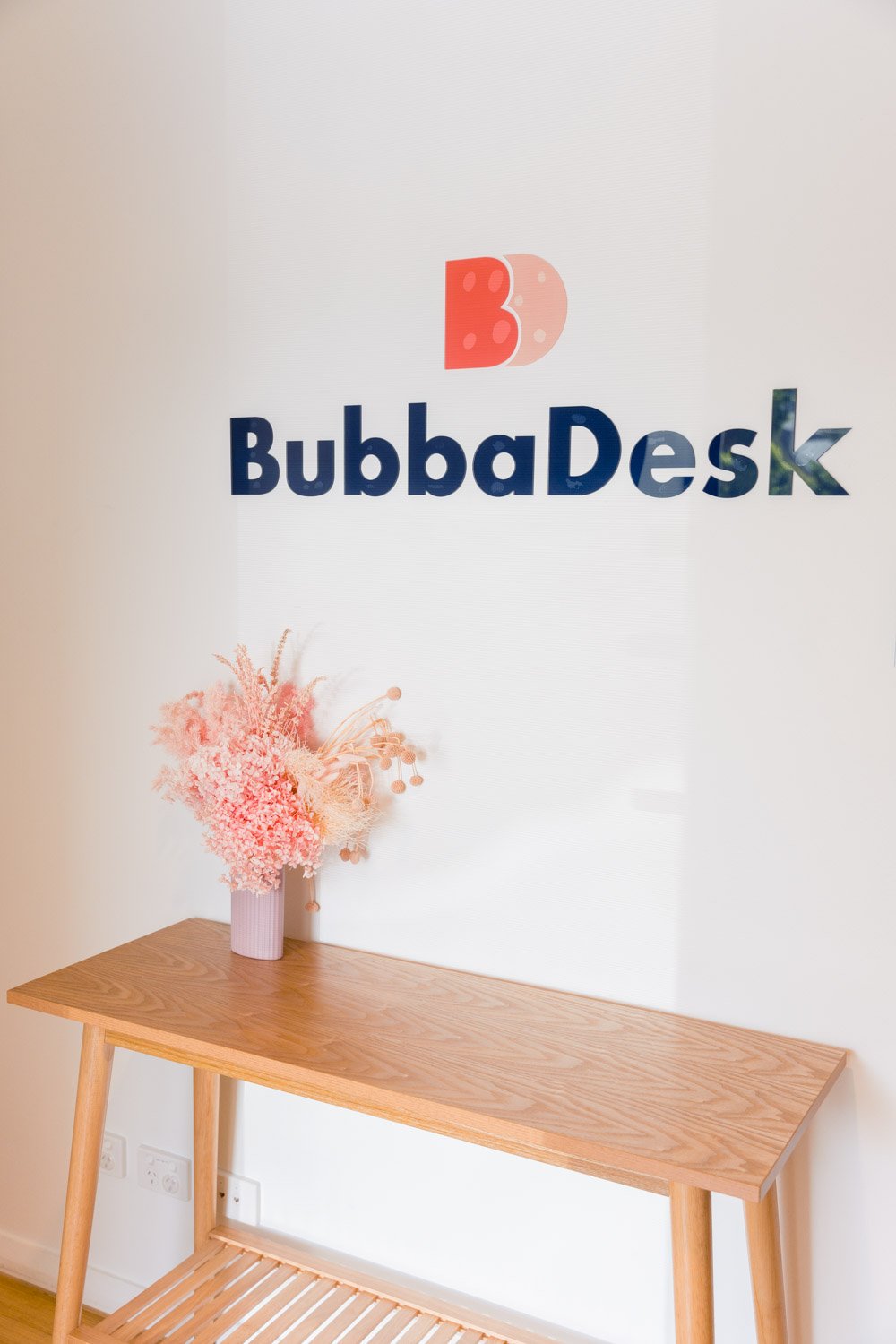 BubbaDesk-DSC_2432.jpg