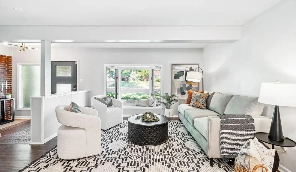 230 s hudson (2).jpeg