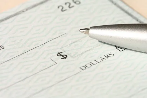 Salary vs. Hourly in New York: What Every Small Business Owner Needs to Know