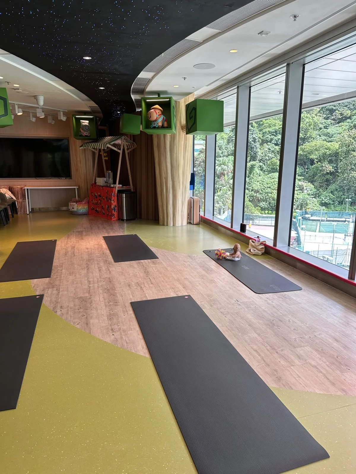 Family Yoga Kid Yoga | The Hilltop in The Valley HKJC 香港賽馬會跑馬地會所