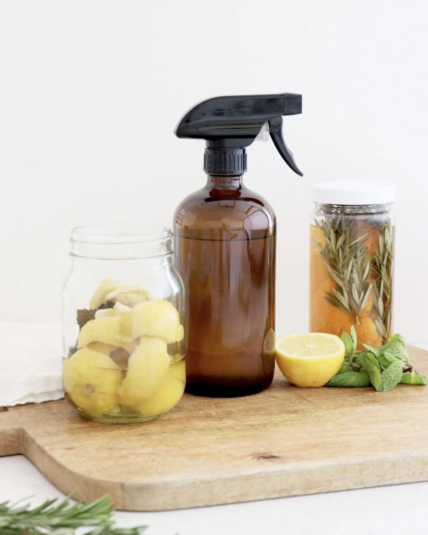 Low-Tox Workshop + DIY Herbal Multipurpose Spray