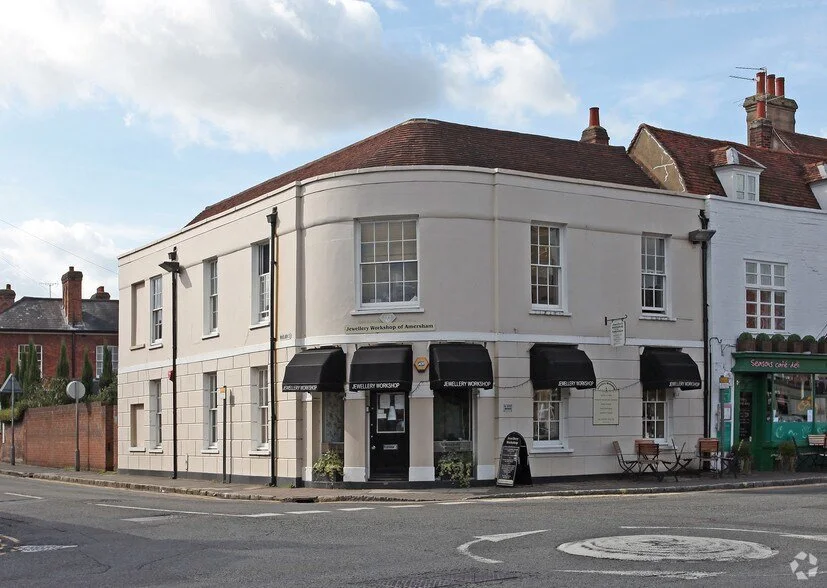 Counselling in Amersham, Psychotherapy in Amersham, Relationship Therapy in Amersham, Trauma Therapy, clinical supervision Amersham. Young person counselling amersham, CBT Amersham, counselling near me, couples counselling amersham