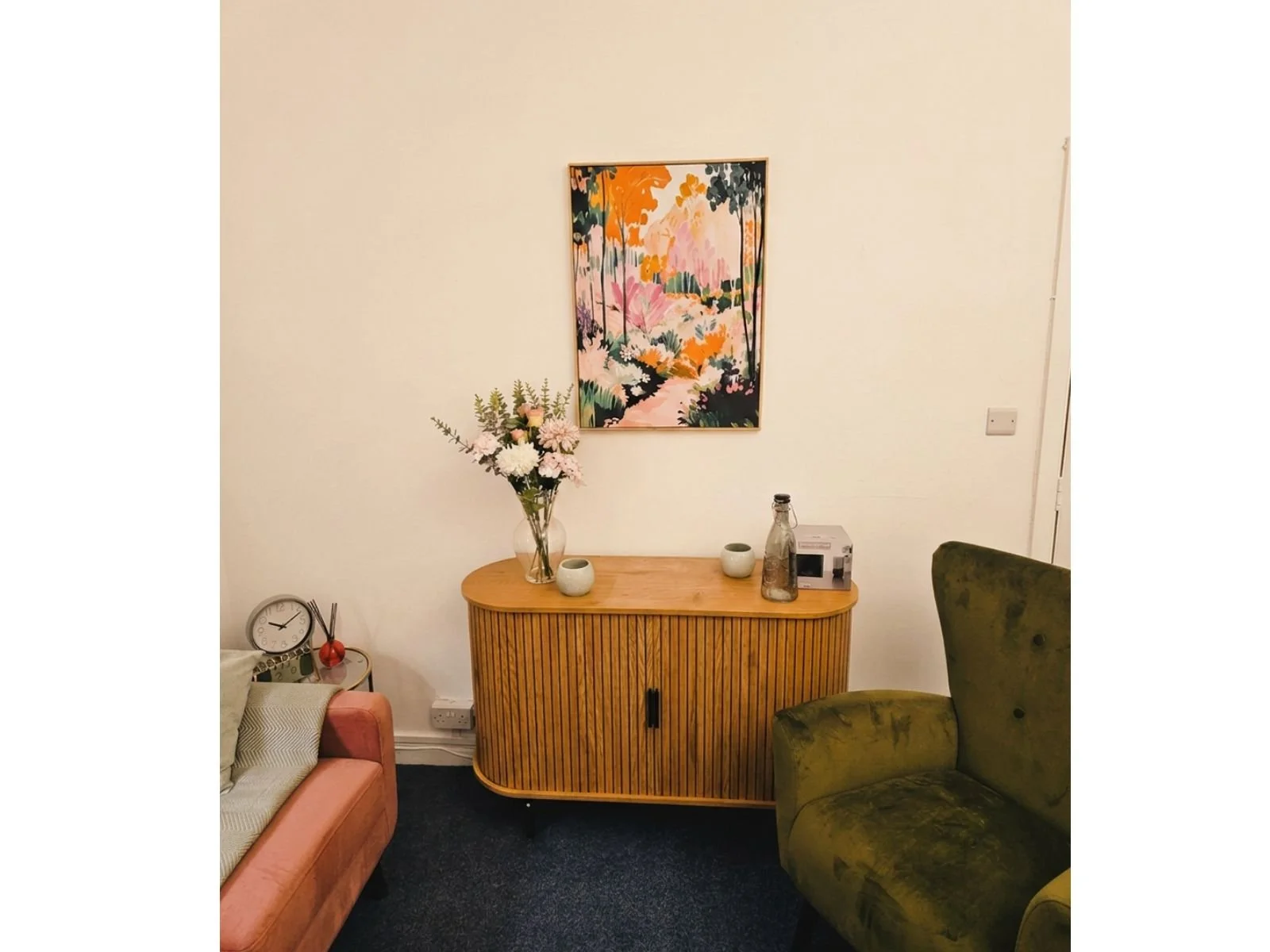 Counselling room to rent Old Amersham. Therapy room to rent Buckinghamshire. Ad-hoc room rental