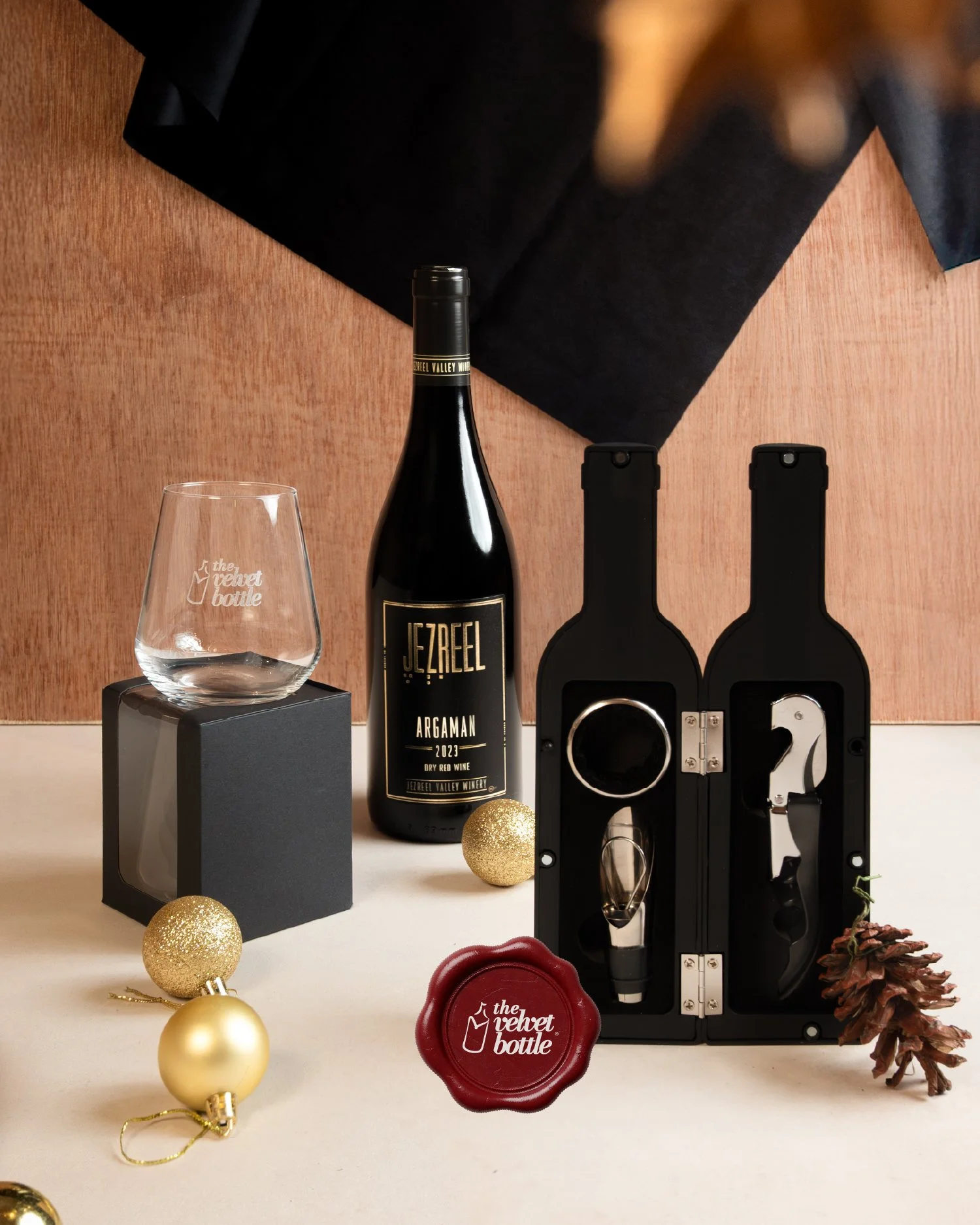 01_TVB Dec_Gifts_D2V1.jpg