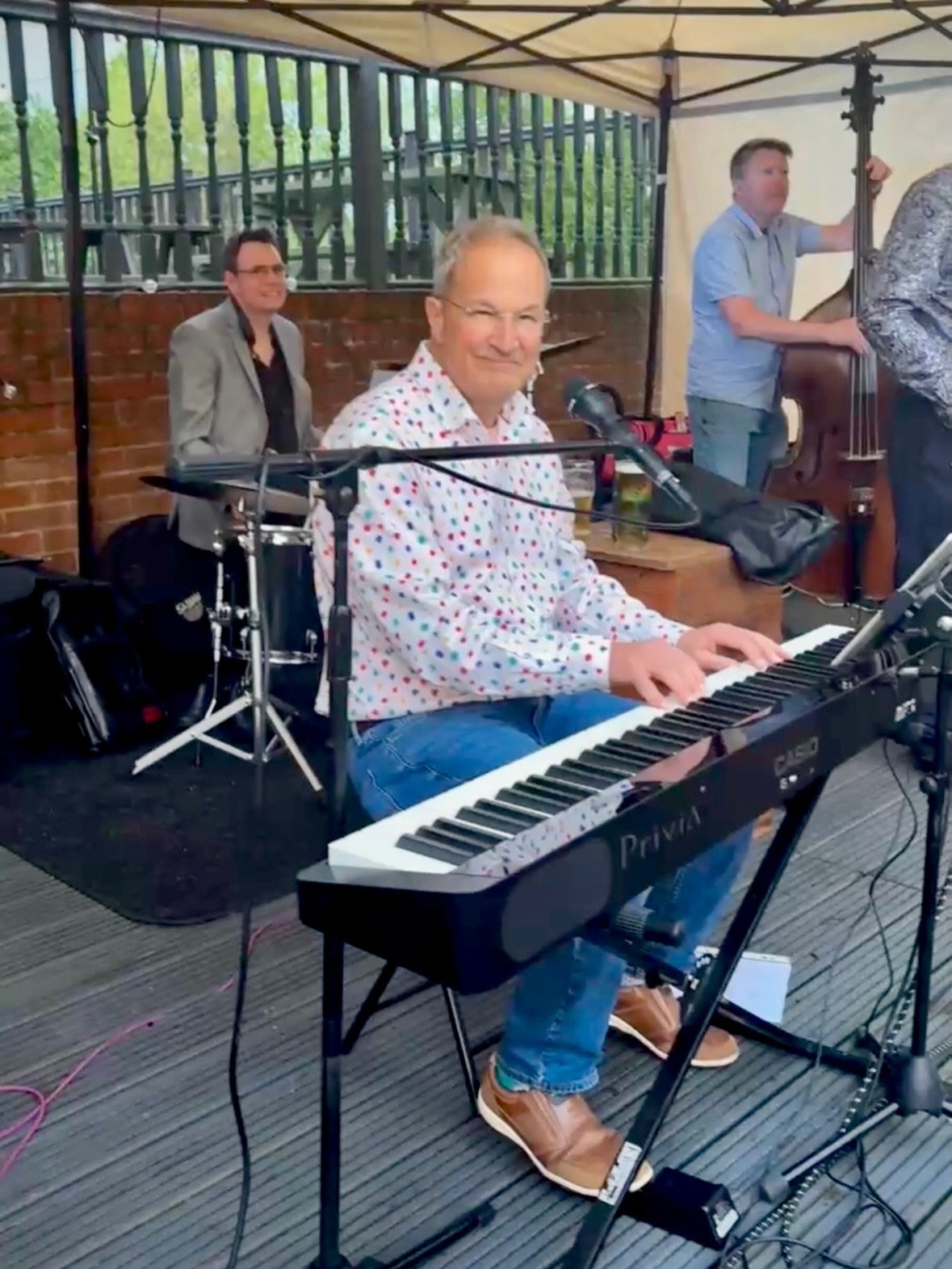 A big thank you from us 🎷

We didn&rsquo;t let a bit of rain stop us&hellip; and it turned into such a fun night at Birdies.

Huge thanks to Vic Cracknell and his swing band for the brilliant music and a massive thank you to everyone who came along 