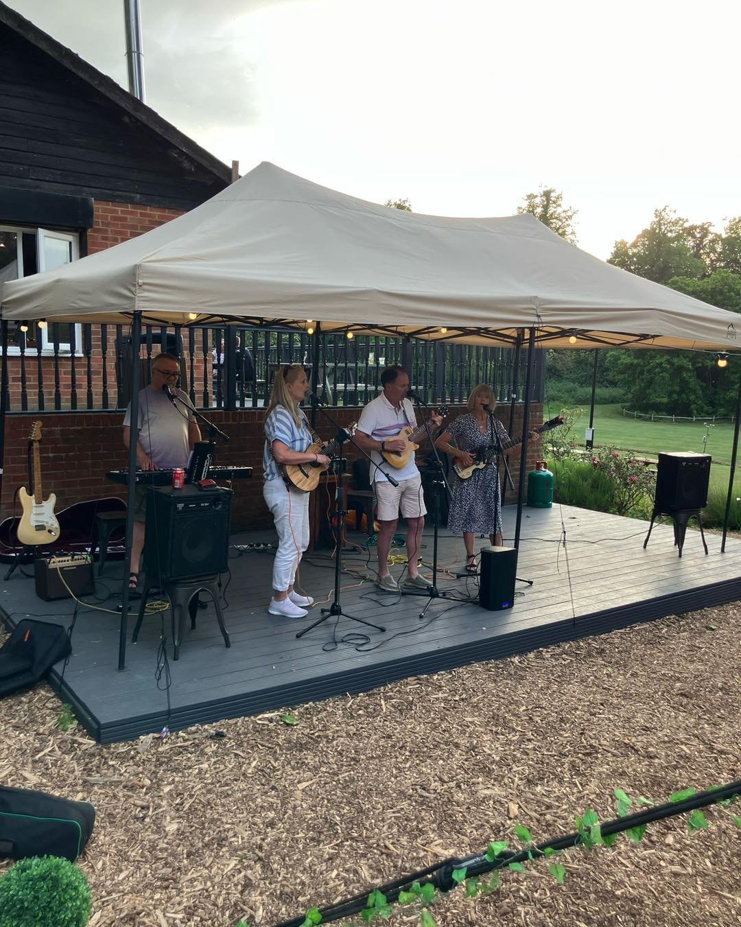 A huge thank you to everyone who came along to Open Mic at Birdies last night 🎶

It was a beautiful balmy May evening and it&rsquo;s lovely to see so many people out enjoying live music together.

A big thank you to all our performers: Mike, Gary, S