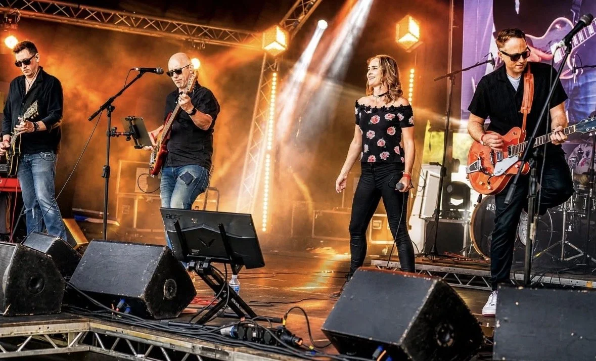 Live Music - Doubting Thomas