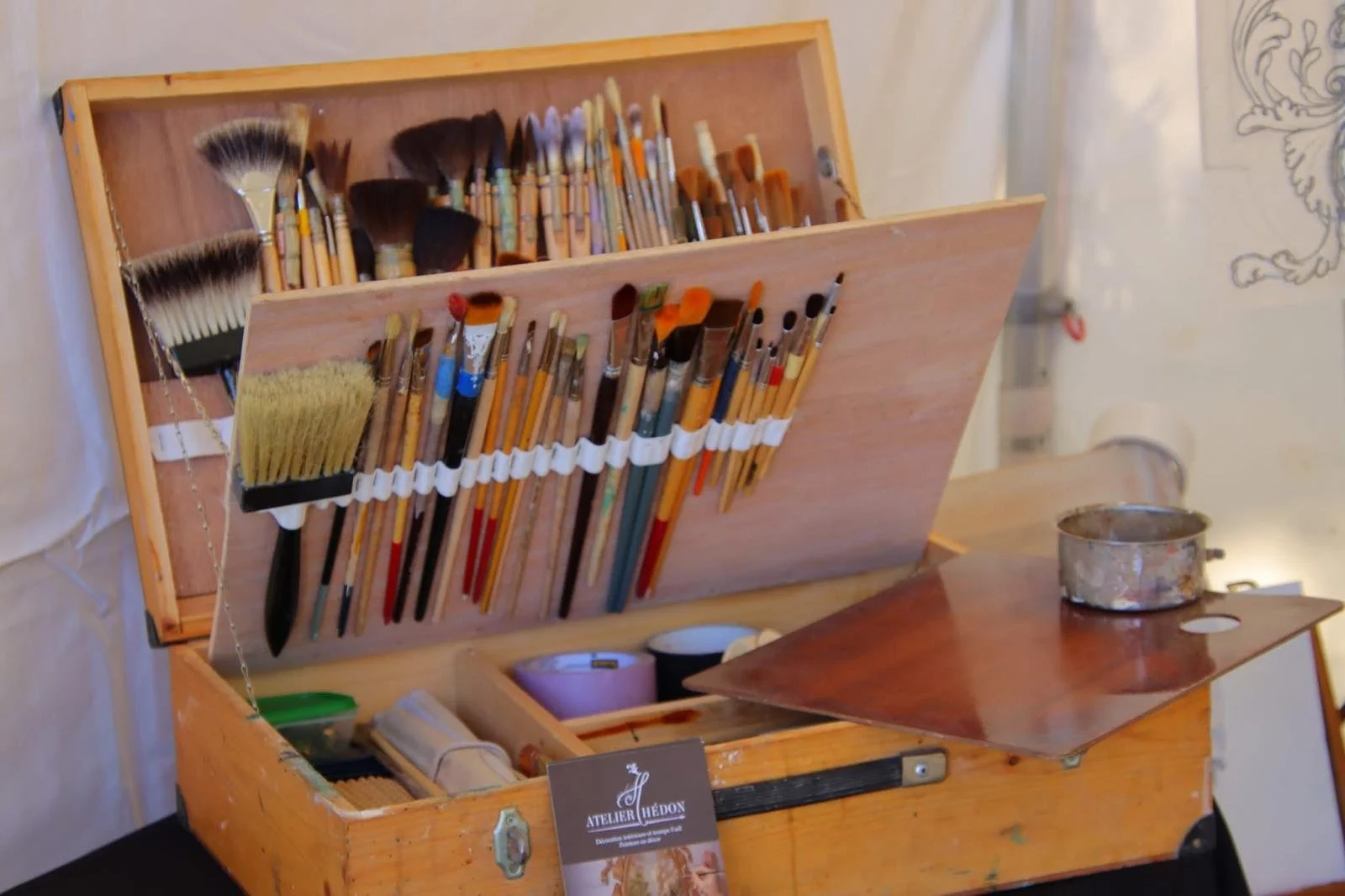 salon-de-fretay-2026-atelier-hedon-peinture-decor-pinceaux.jpeg