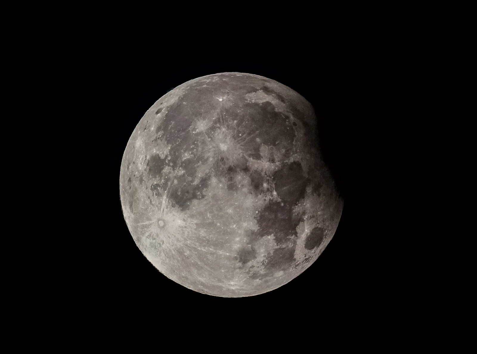 Lunar Eclipse 18.9.24.jpg