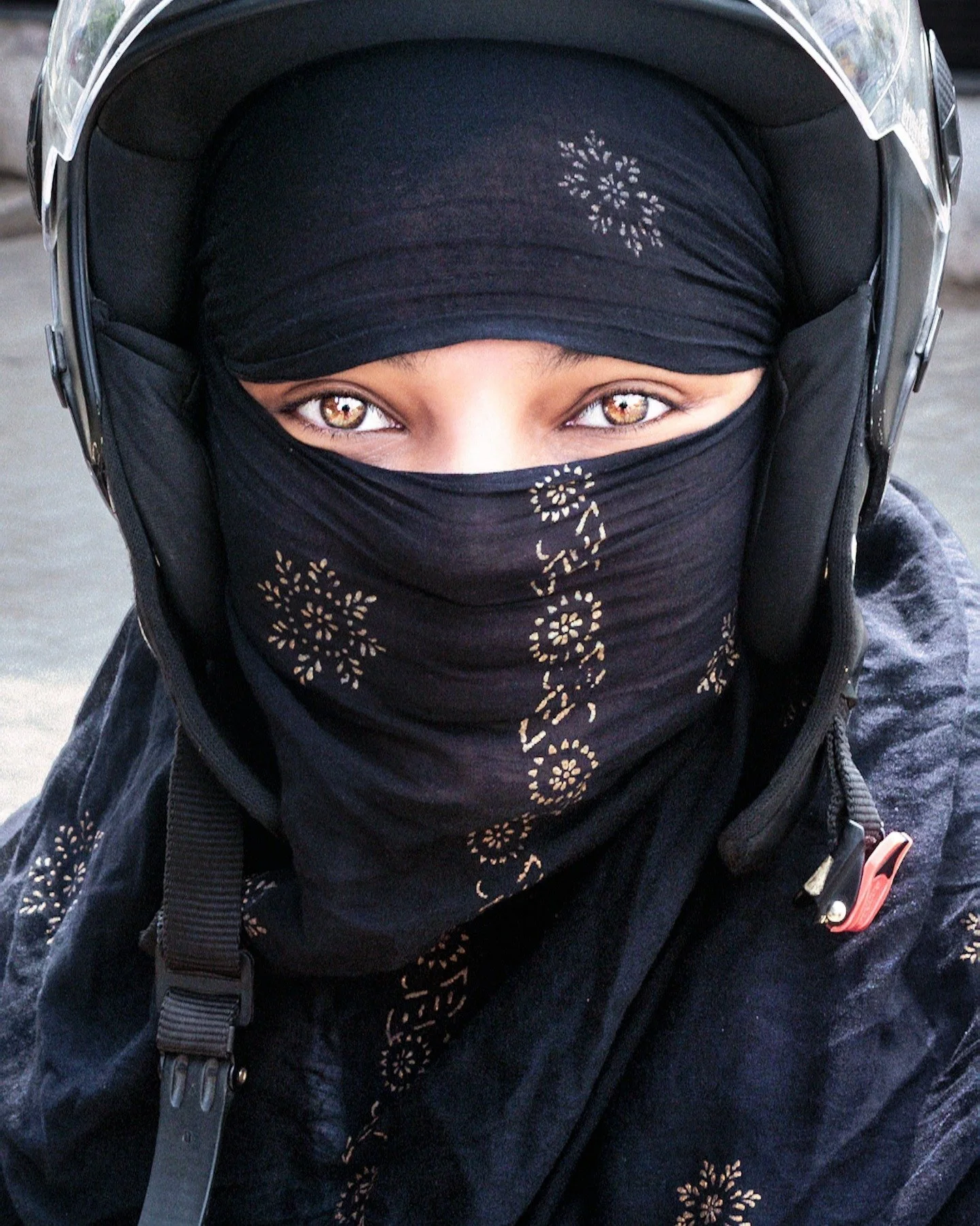 ✨Wandering Focus #48: Wandering Focus #48: The veil. The eyes. The contrast.
I know the debates surrounding niqabs, hijabs, and burkas&mdash;the questions about identity, agency, and cultural interpretation. I'm not here to take sides in those conver