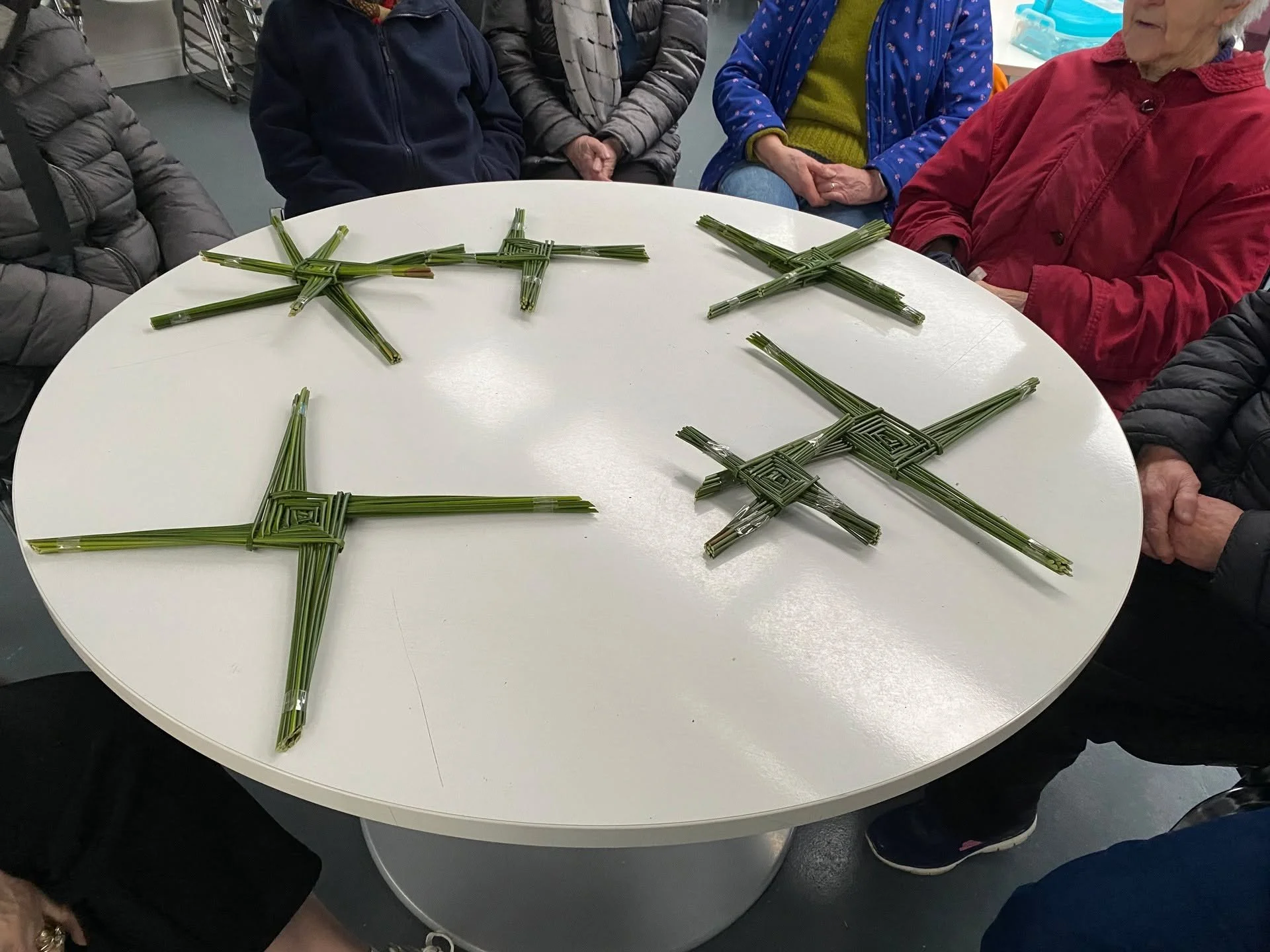 As this Sunday, Feb 1st, marks St Brigid's Day and Imbolc, a time to celebrate the arrival of brighter days ahead and the coming of spring.

Here's a few fabulous St Brigid's crosses the ladies in the Feel Good Club made this week!

Wishing everyone 