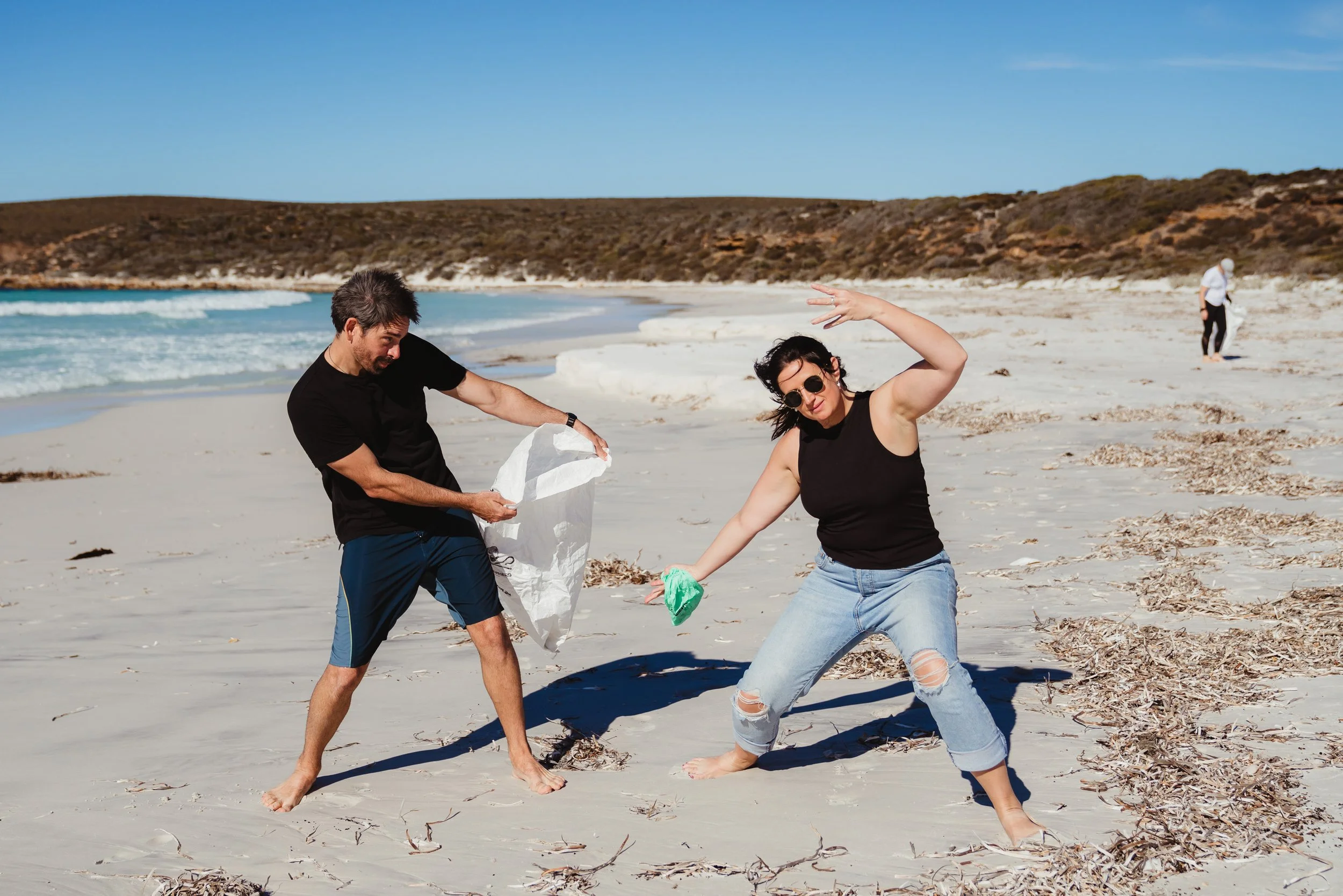 Event-BluebackBeachCleanup-June24-16.jpg