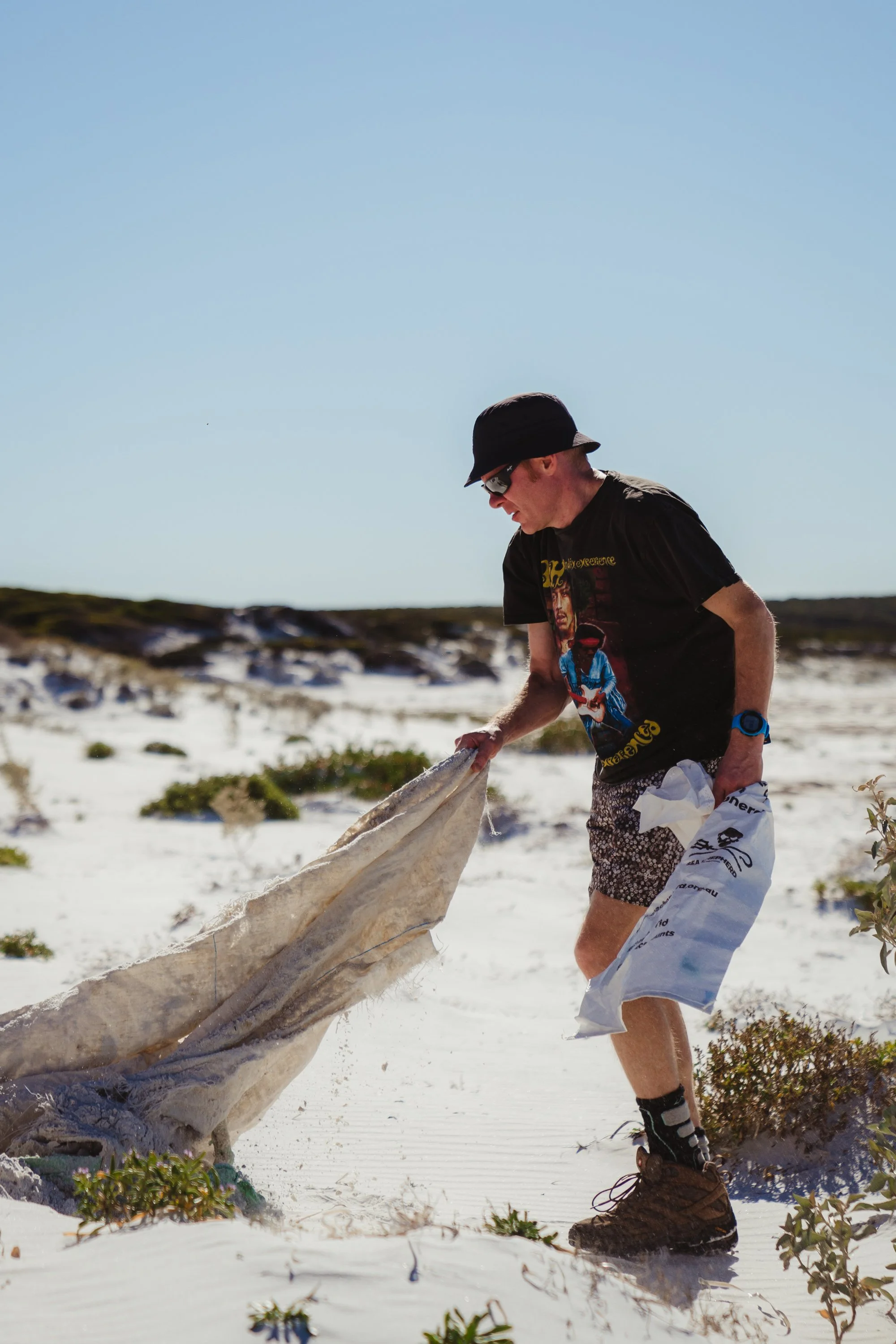 Event-BluebackBeachCleanup-June24-31.jpg