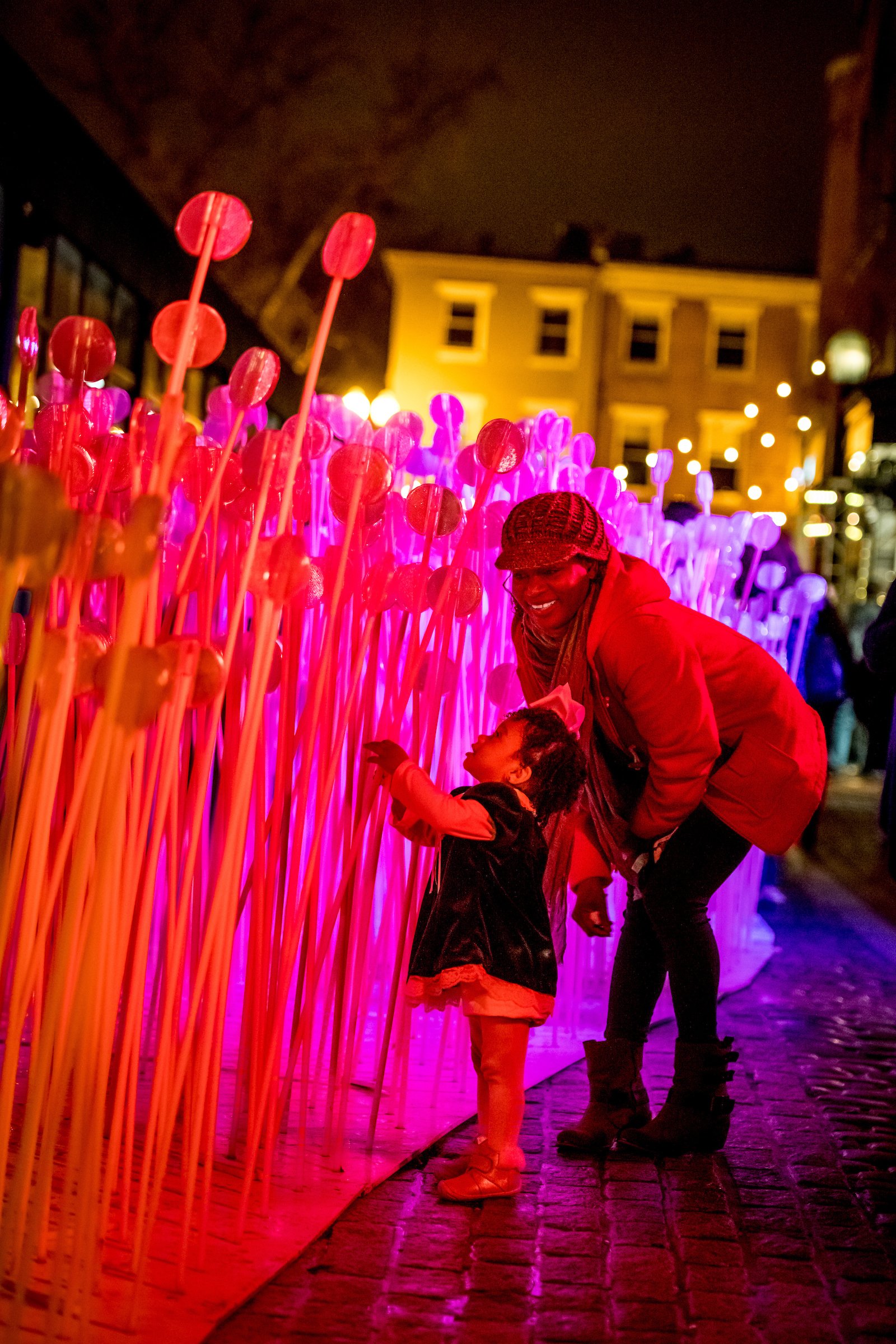 EntreLesRangs04_GlowGeorgetown_SamKittner.jpg