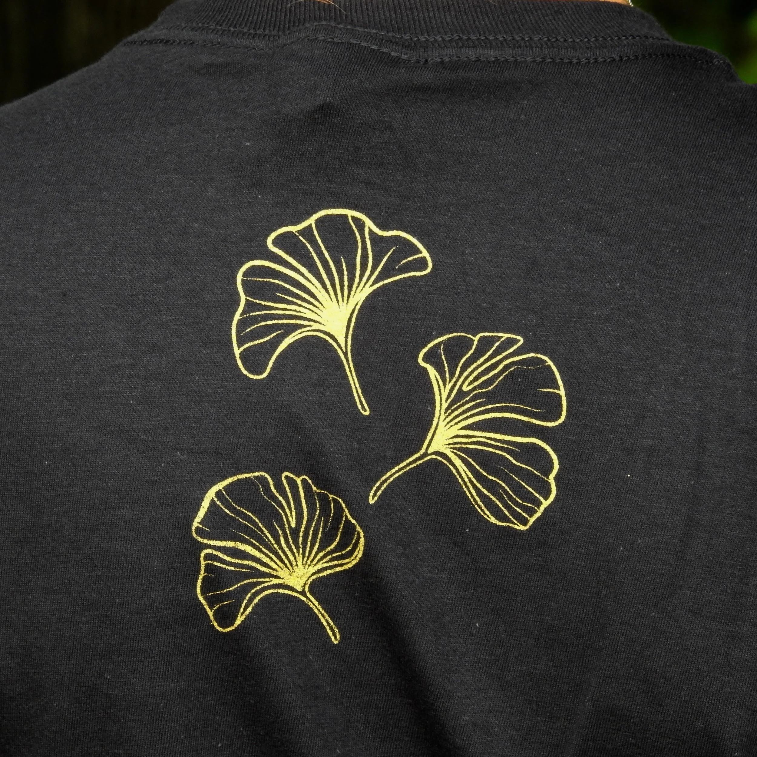 hummingbird ginko back black.jpg