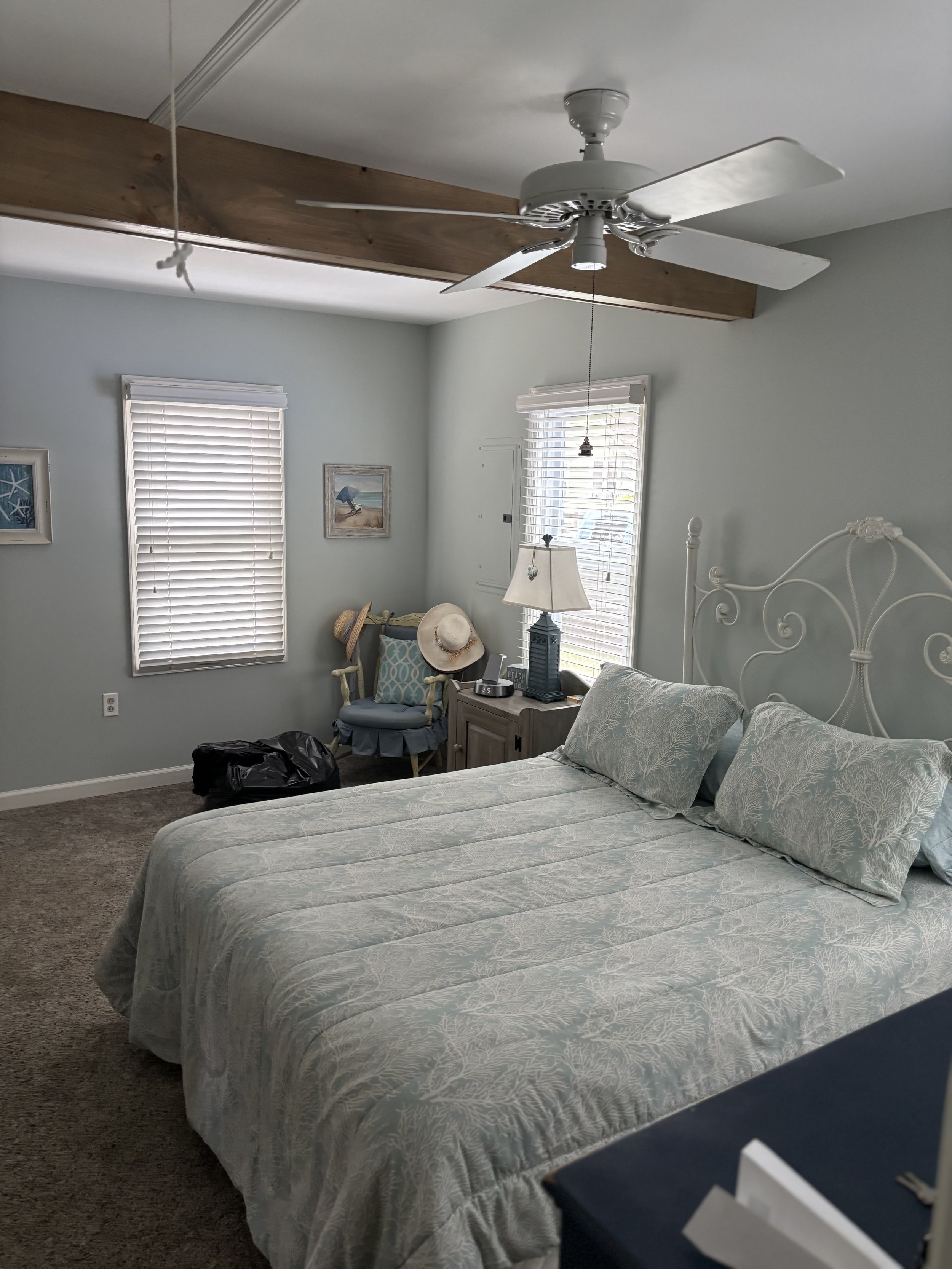 Eshore Construction - Installing high-quality fence and siding for a beautiful and durable finish.