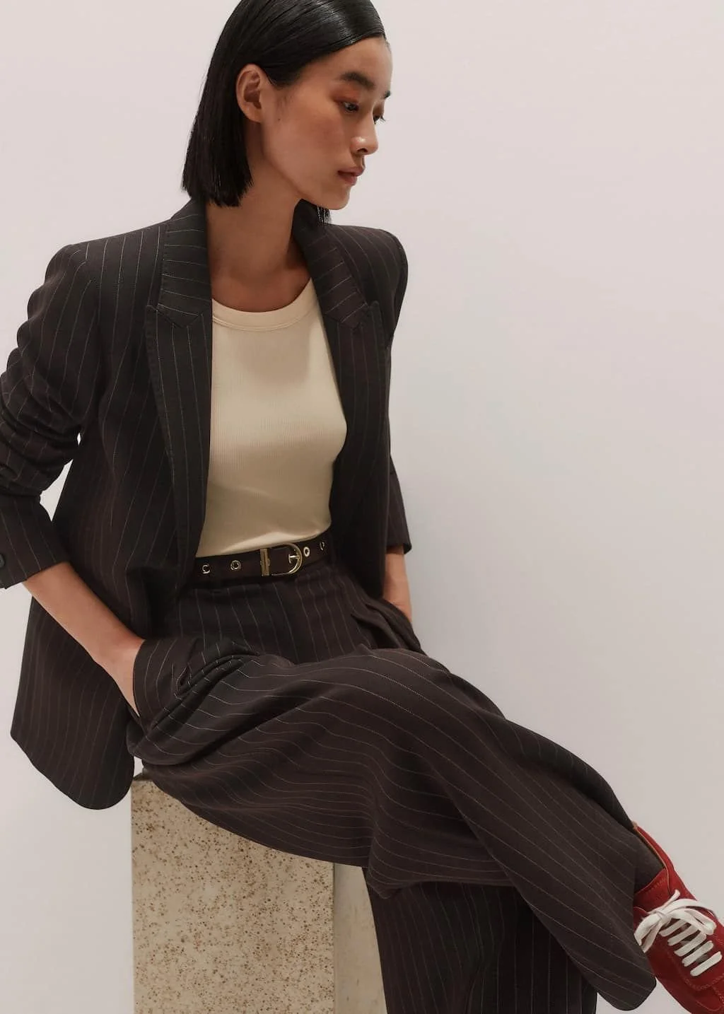 female guide to tailoring striped blazer.jpg