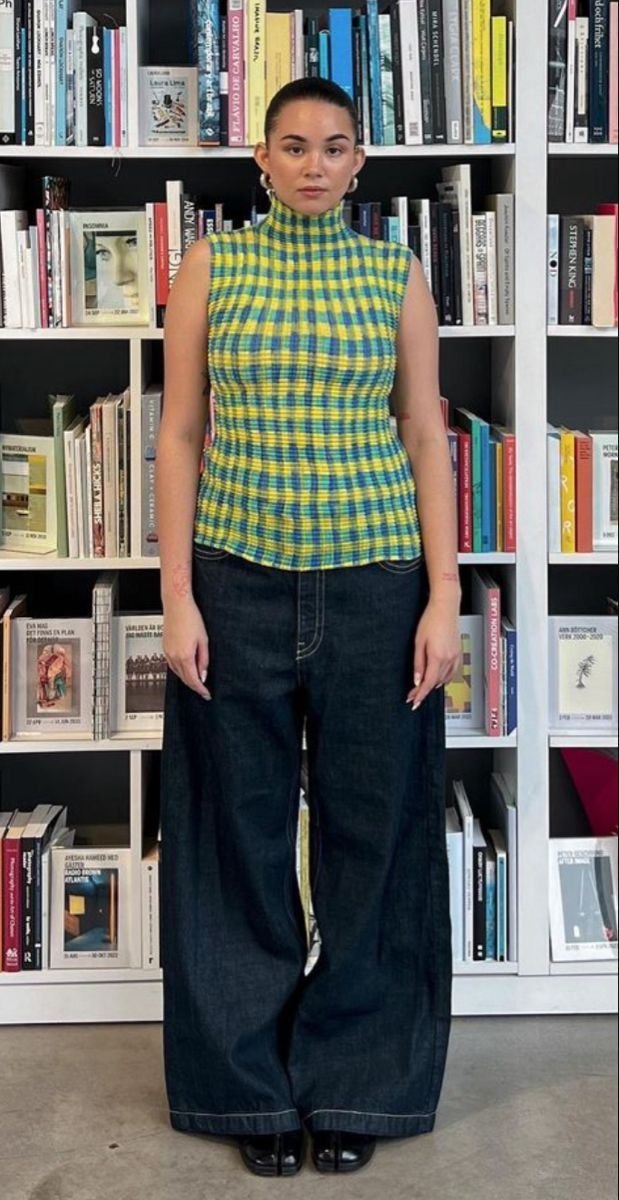 outfit proportions patterned blouse.jpg