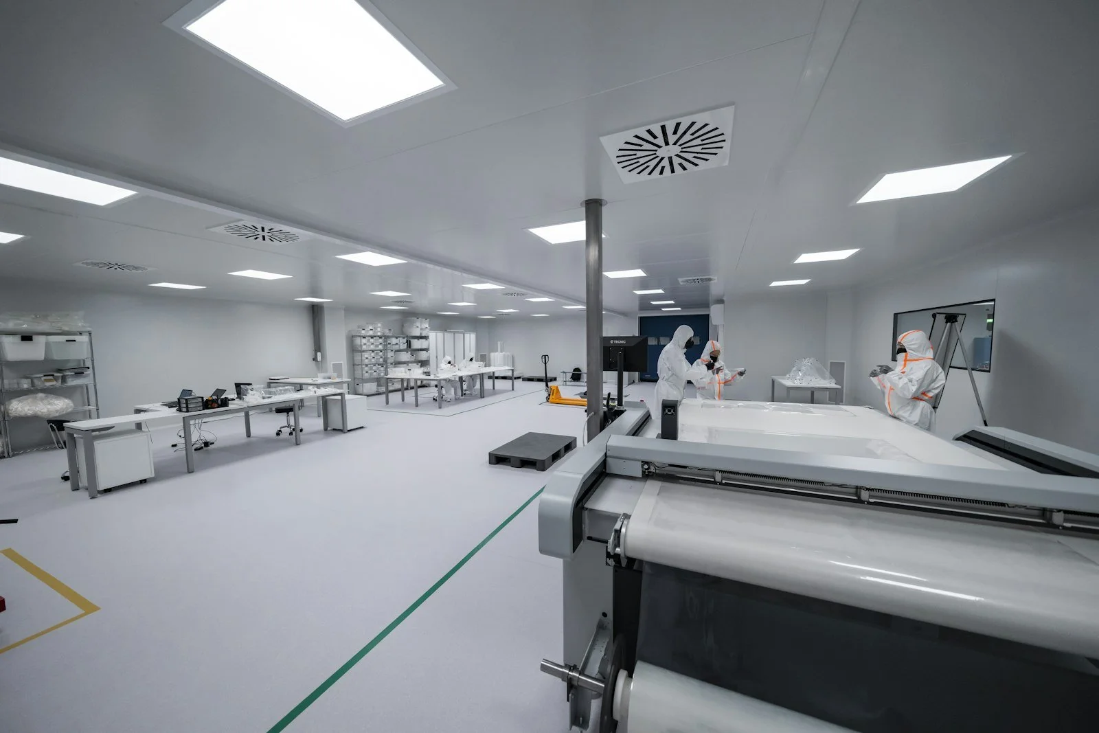 Semiconductor GTM Strategy: Building the Path From Technical Validation to Market Traction