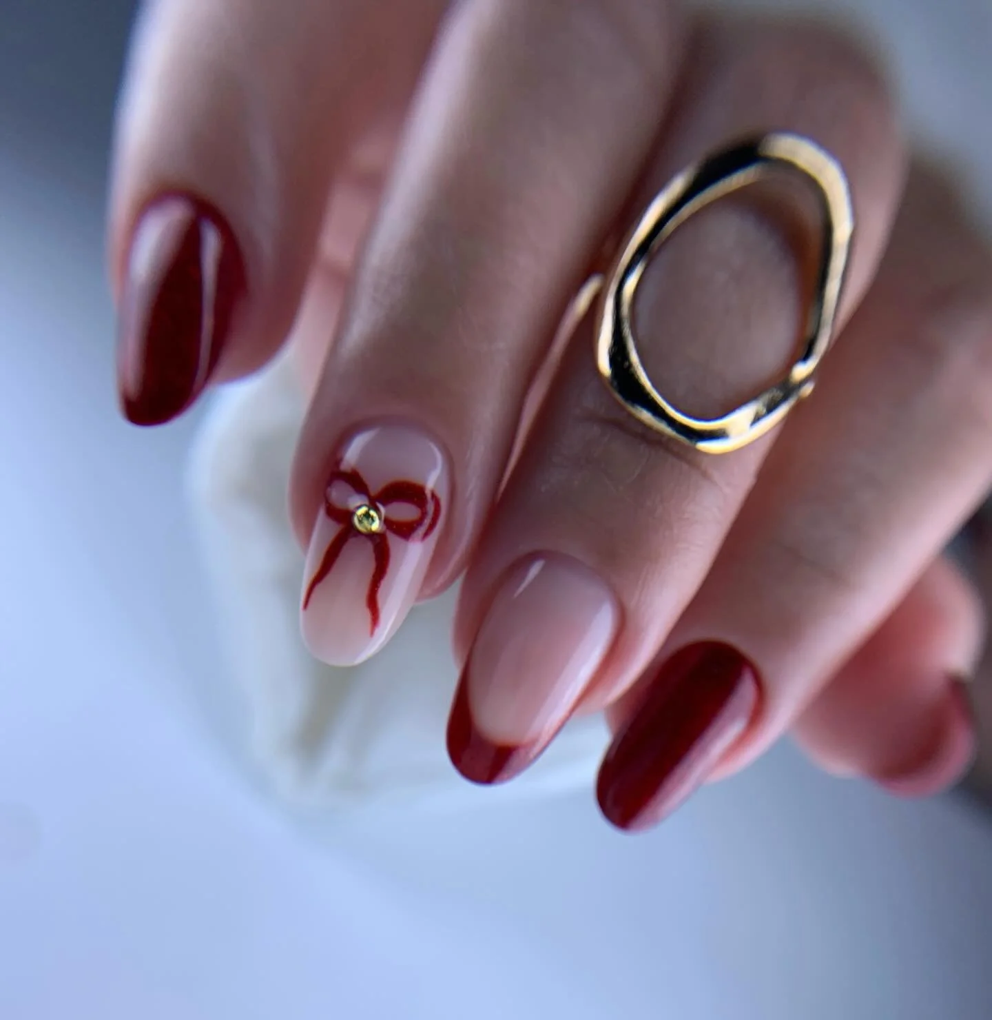 Christmas coquette vibes. 

#christmasnails #nailideas #austinnails #viralnails #rednails nails nailfeed mdcnailstudio killeennails  mistletoenails coquette nails