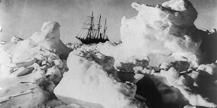 I'm Arctic Shipwreck Survivor Stranded with an Annoying Show-off Asshole