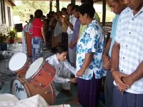 Fiji Lambasa 2005 prayerline.jpg